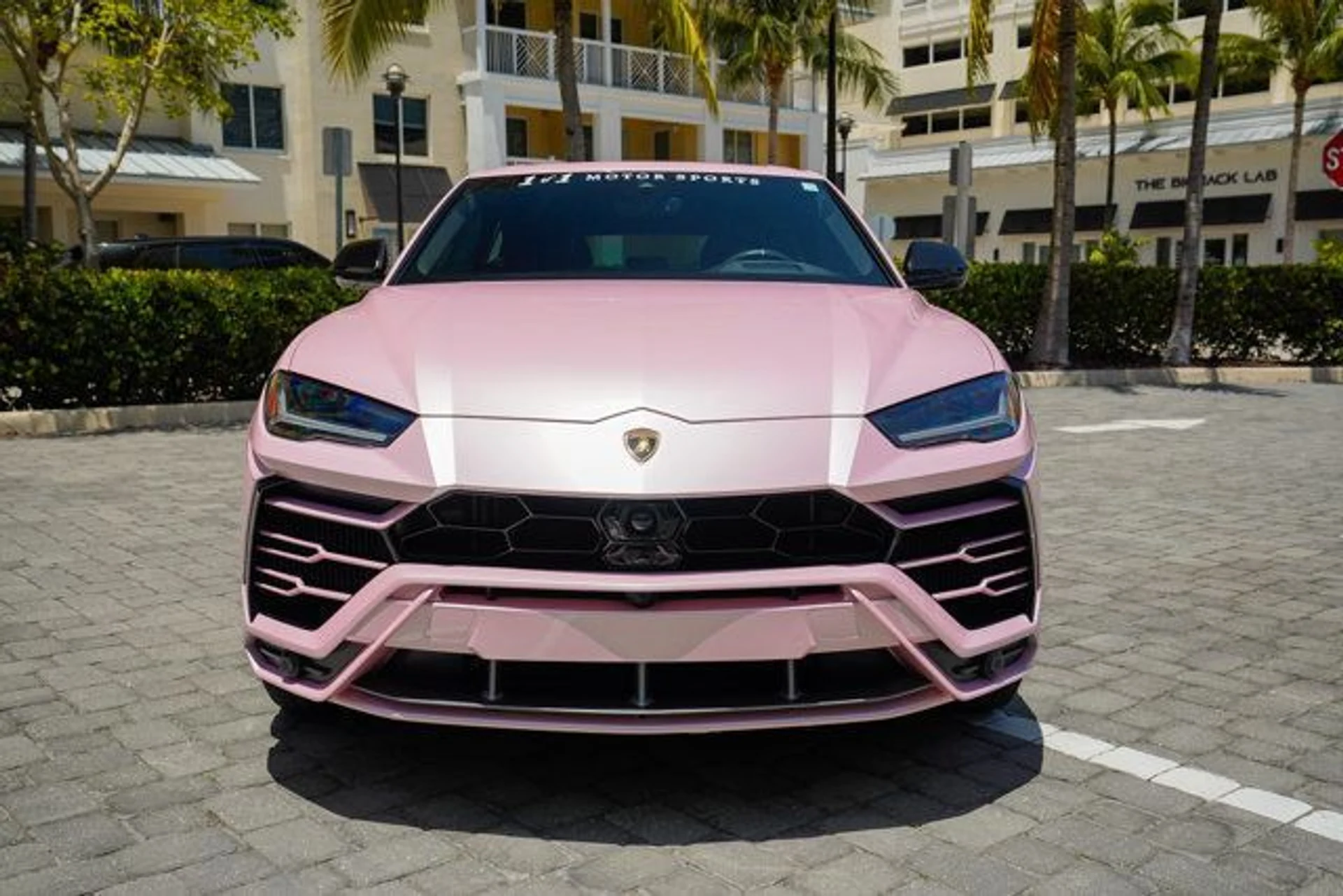 mph007_2900616035_used_2021_lamborghini_urus_awd_14354_22713615_8_640_f17b34b2bc