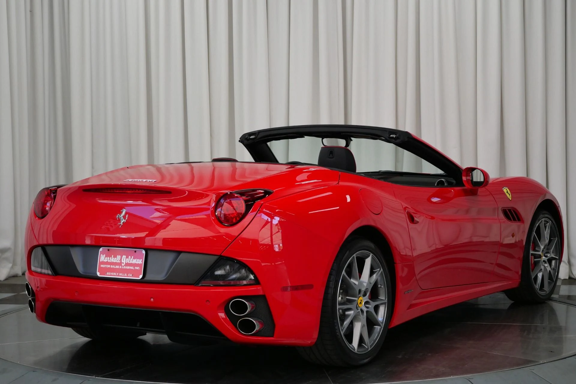 mph007_2910552021_Used_2011_Ferrari_California_1753808084_b5c2563624