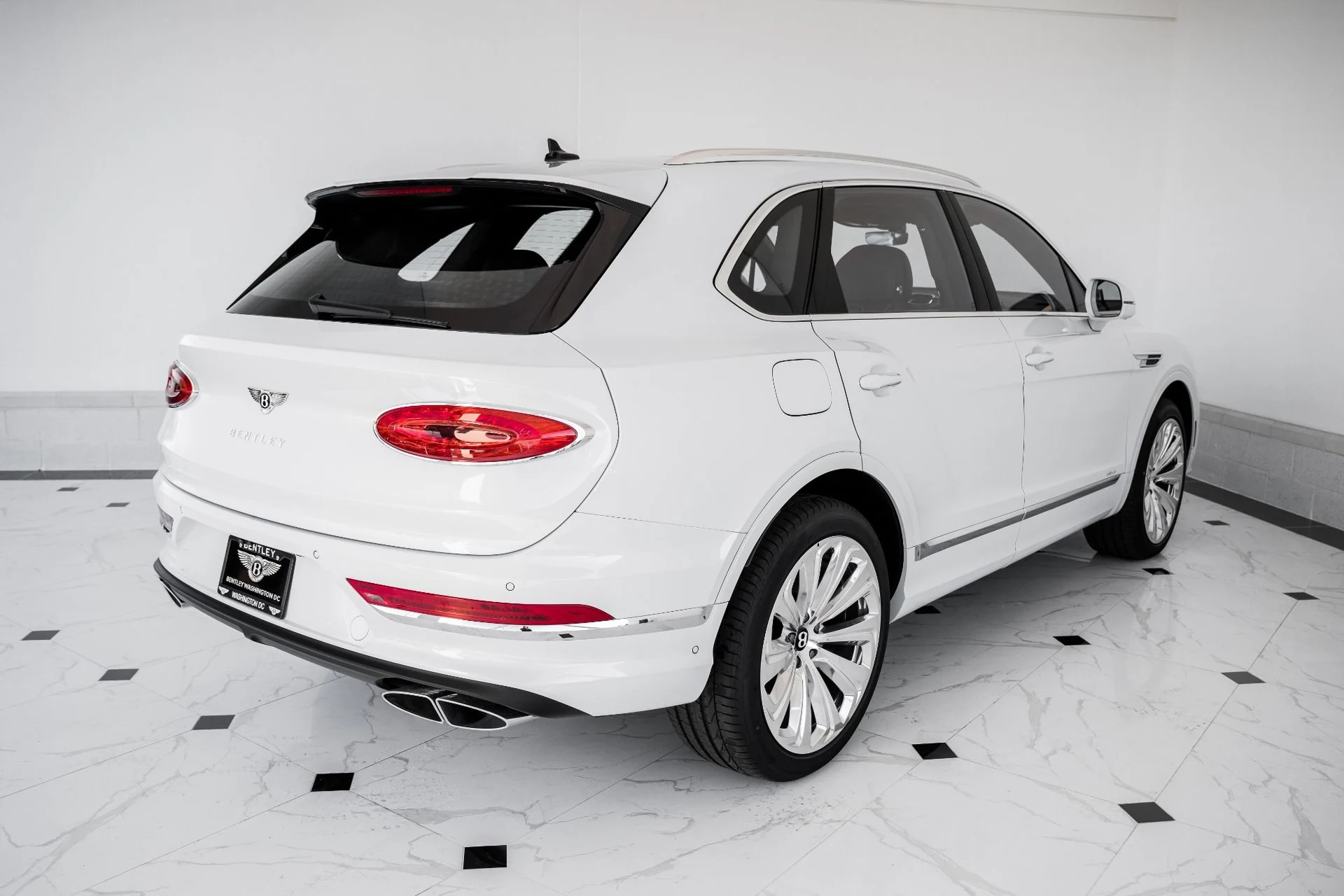 mph007_291092331_Used_2023_Bentley_Bentayga_Azure_1673896414_51d9908f25