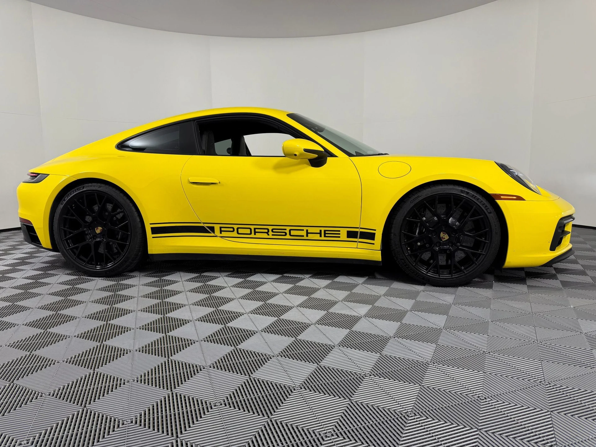 mph007_2926214190_efea63d8a9e6b8a5d1f1e0a0be0b094ax_2a38c0f364