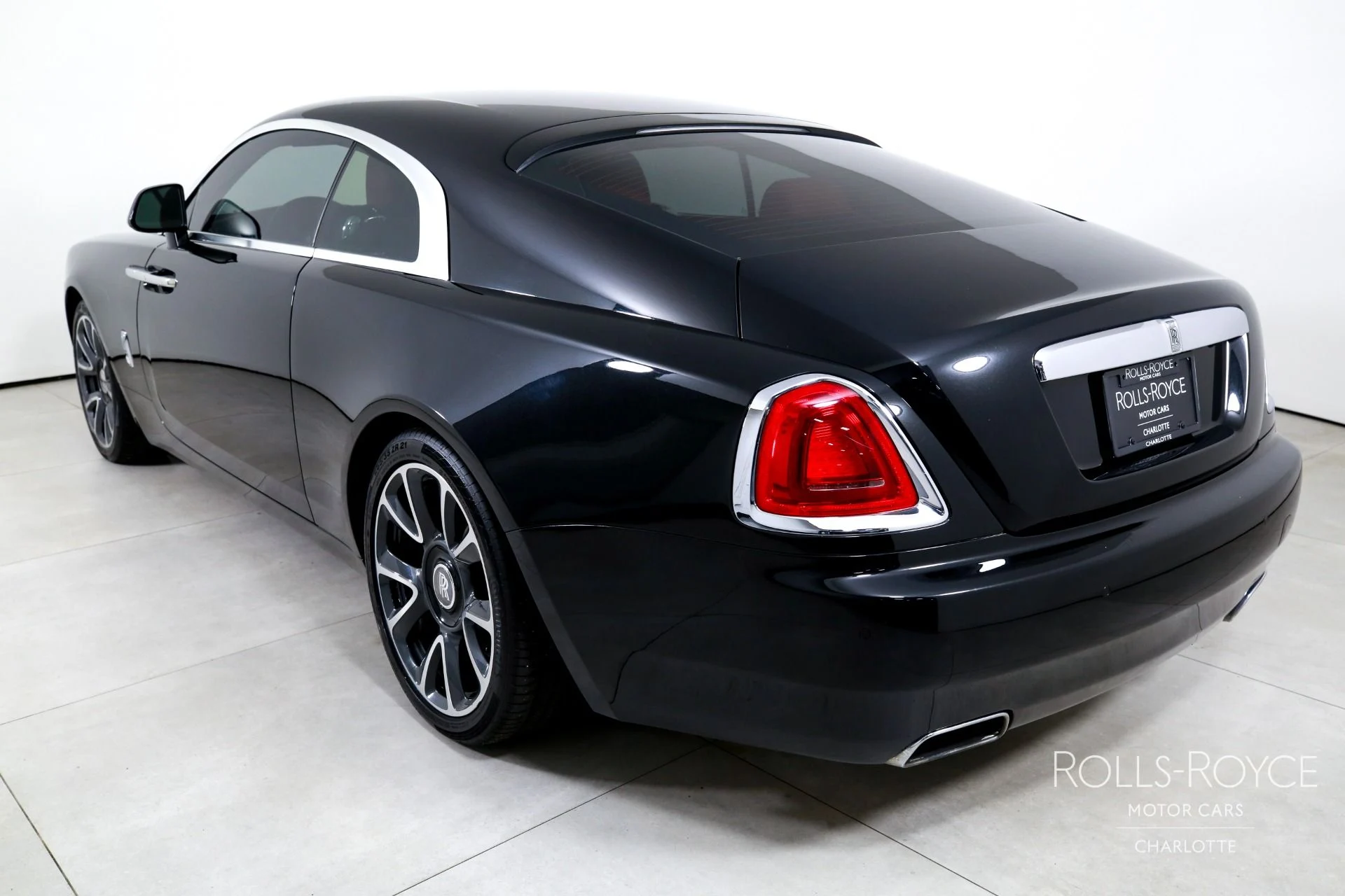 mph007_2926452336_Used_2020_Rolls_Royce_Wraith_1751579463_5df3883de9