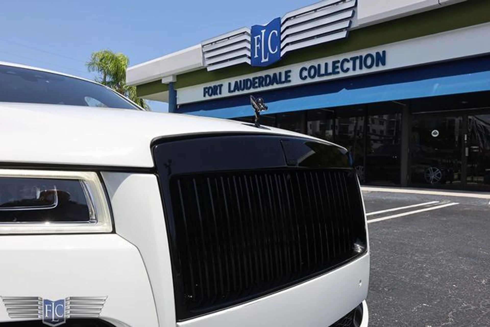 mph007_2940747758_used_2024_rolls_royce_ghost_sedan_6305_23068311_12_640_3d92d9ae85