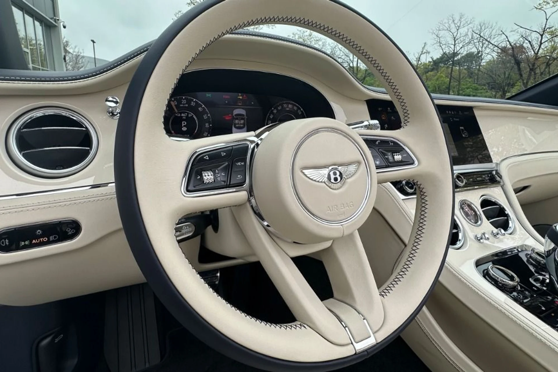 mph007_2950815859_New_2026_Bentley_Continental_GT_GTC_1777983631_2281294e3e