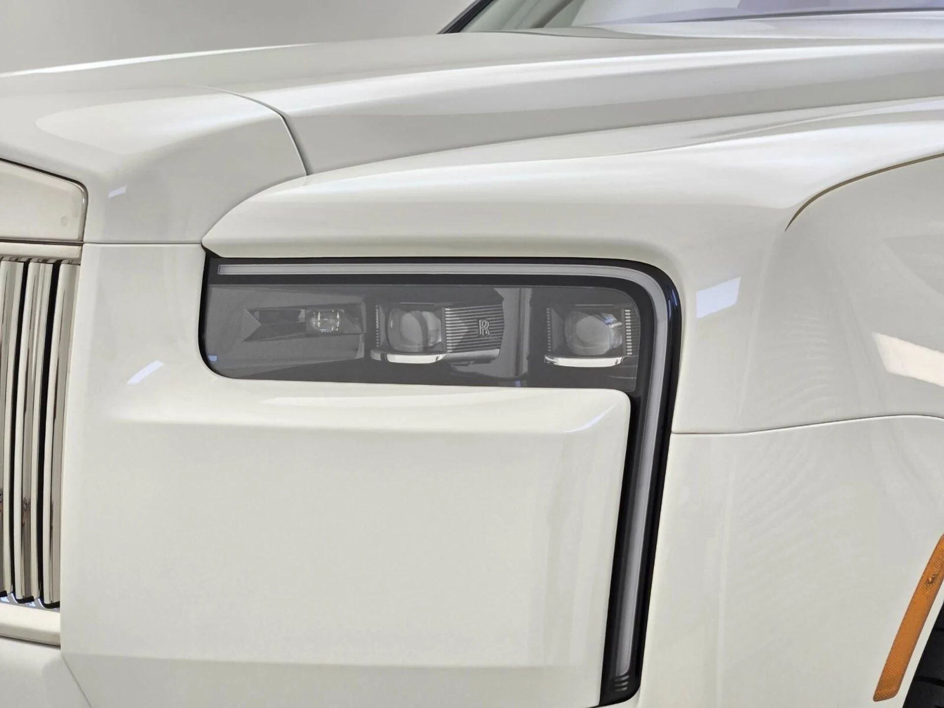 mph007_2960824593_New_2027_Rolls_Royce_Cullinan_1792818902_ef62054c0b