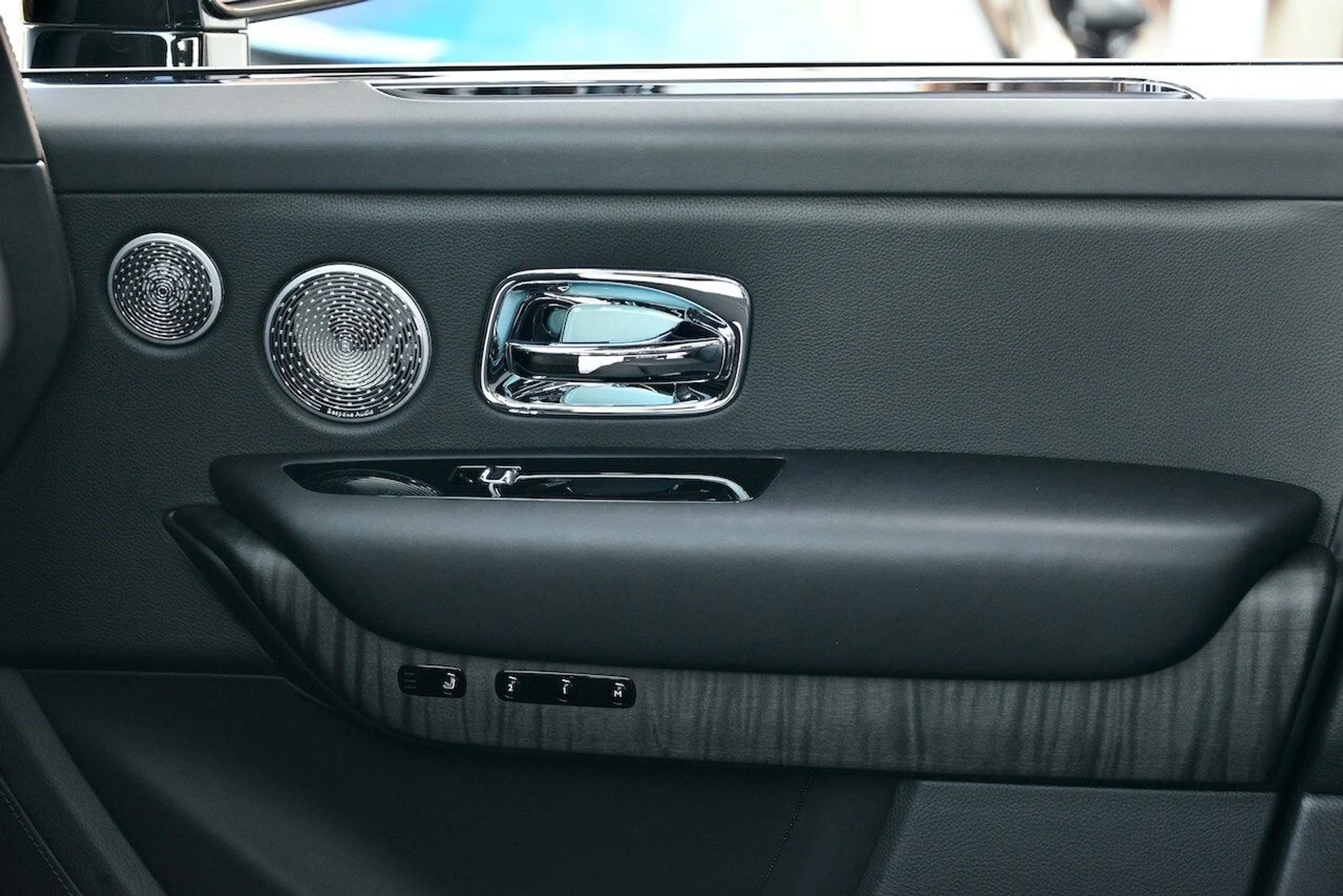 mph007_2964432322_d4df8a00d94af0e5d901a240d92d53f7x_88ef2d6af7