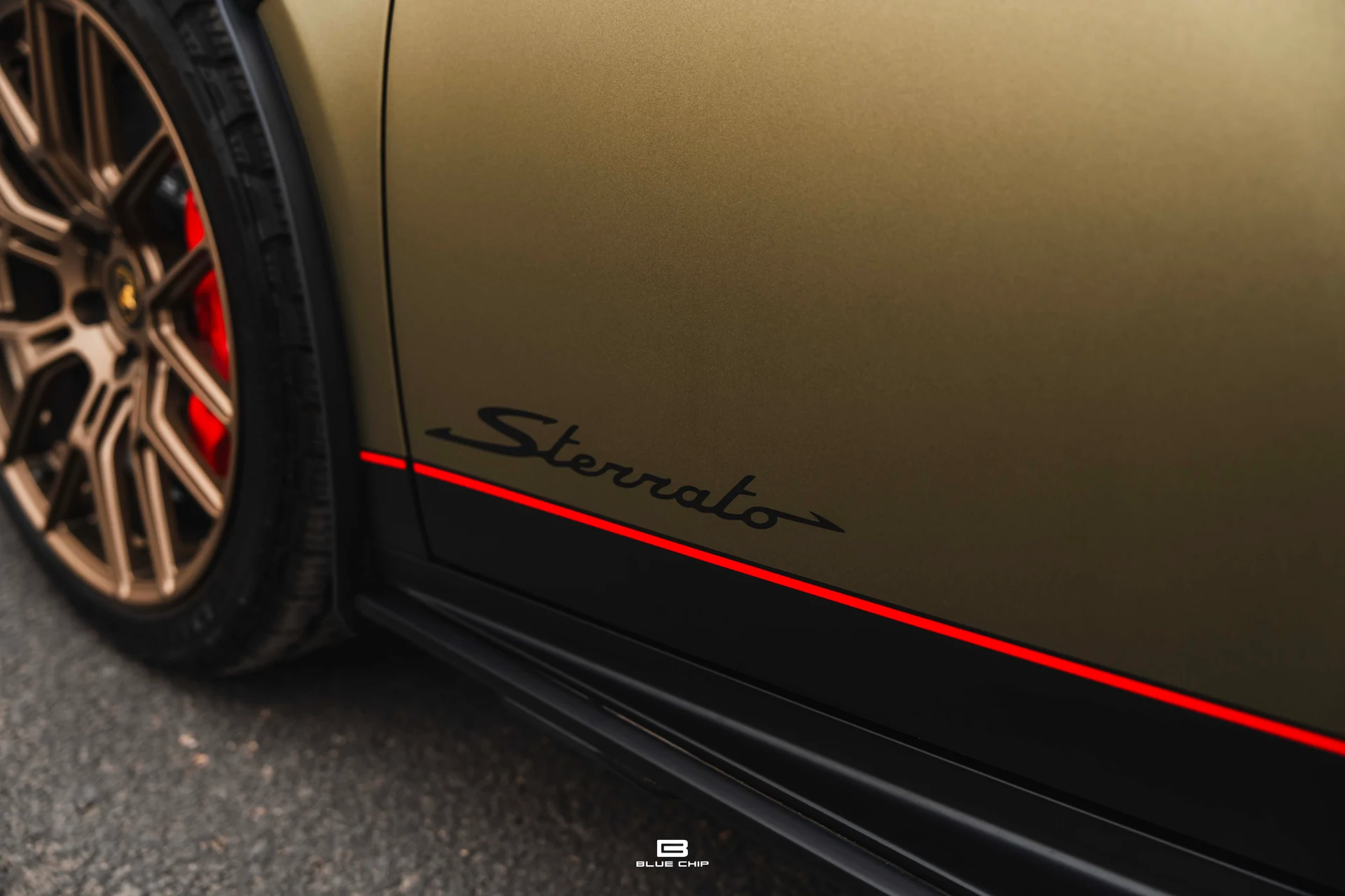 mph007_2966377125_695845b68e2ec558b3e24fd3_A7400416_b9d53a9907