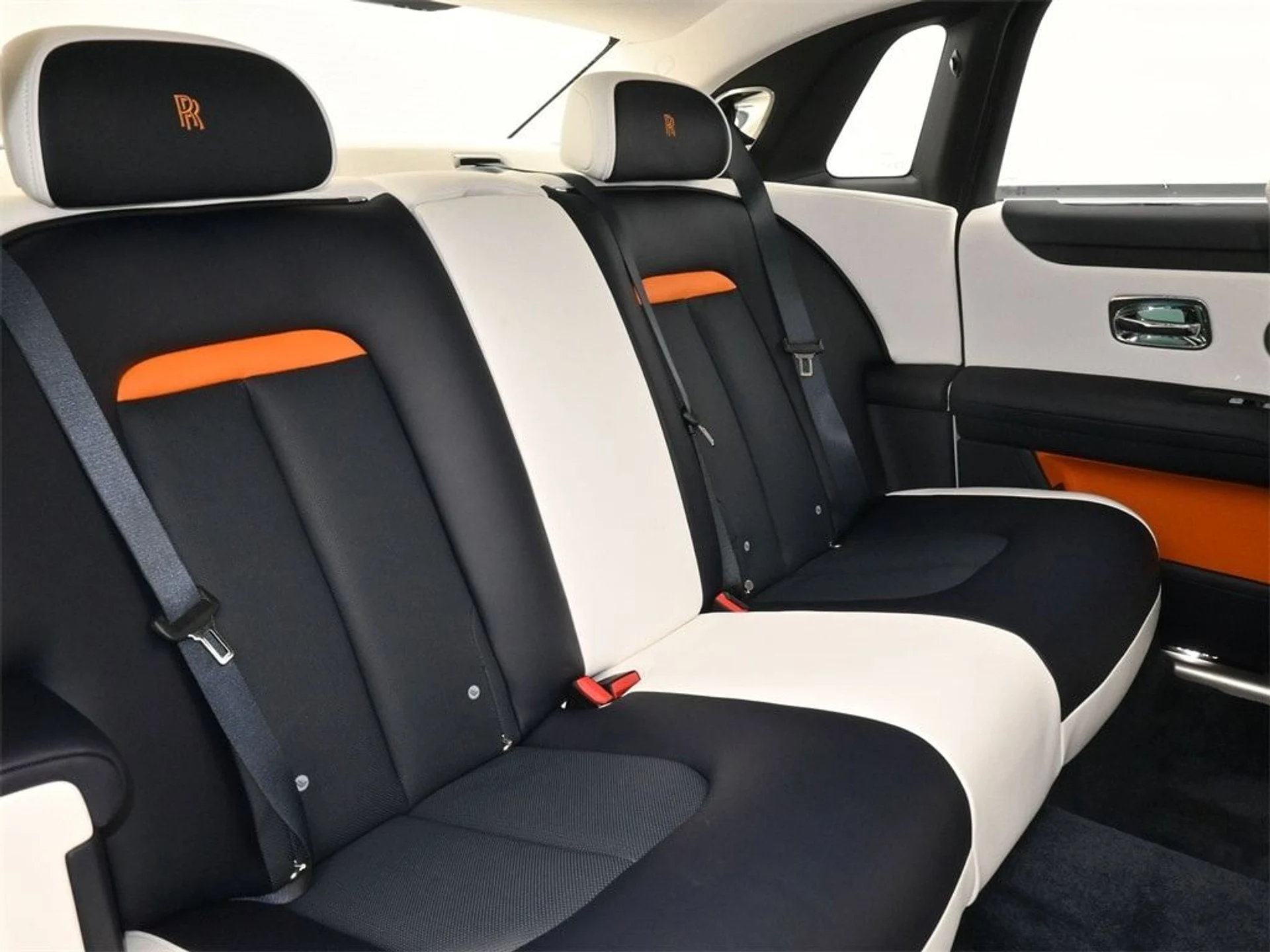 mph007_2975130430_364dc5f356178dbd42b02df666f871f5x_05d0d09081