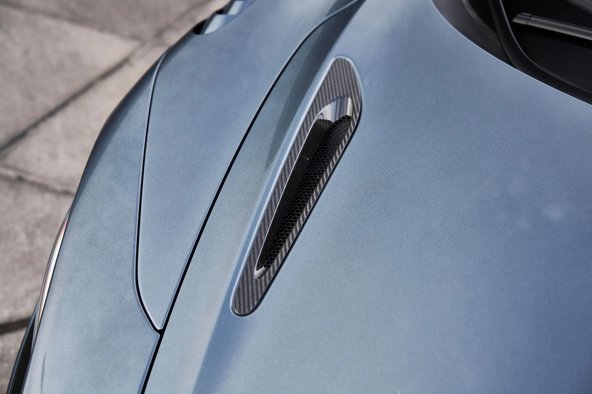 mph007_2975229847_Used_2024_Mc_Laren_750_S_1762992786_095869b903