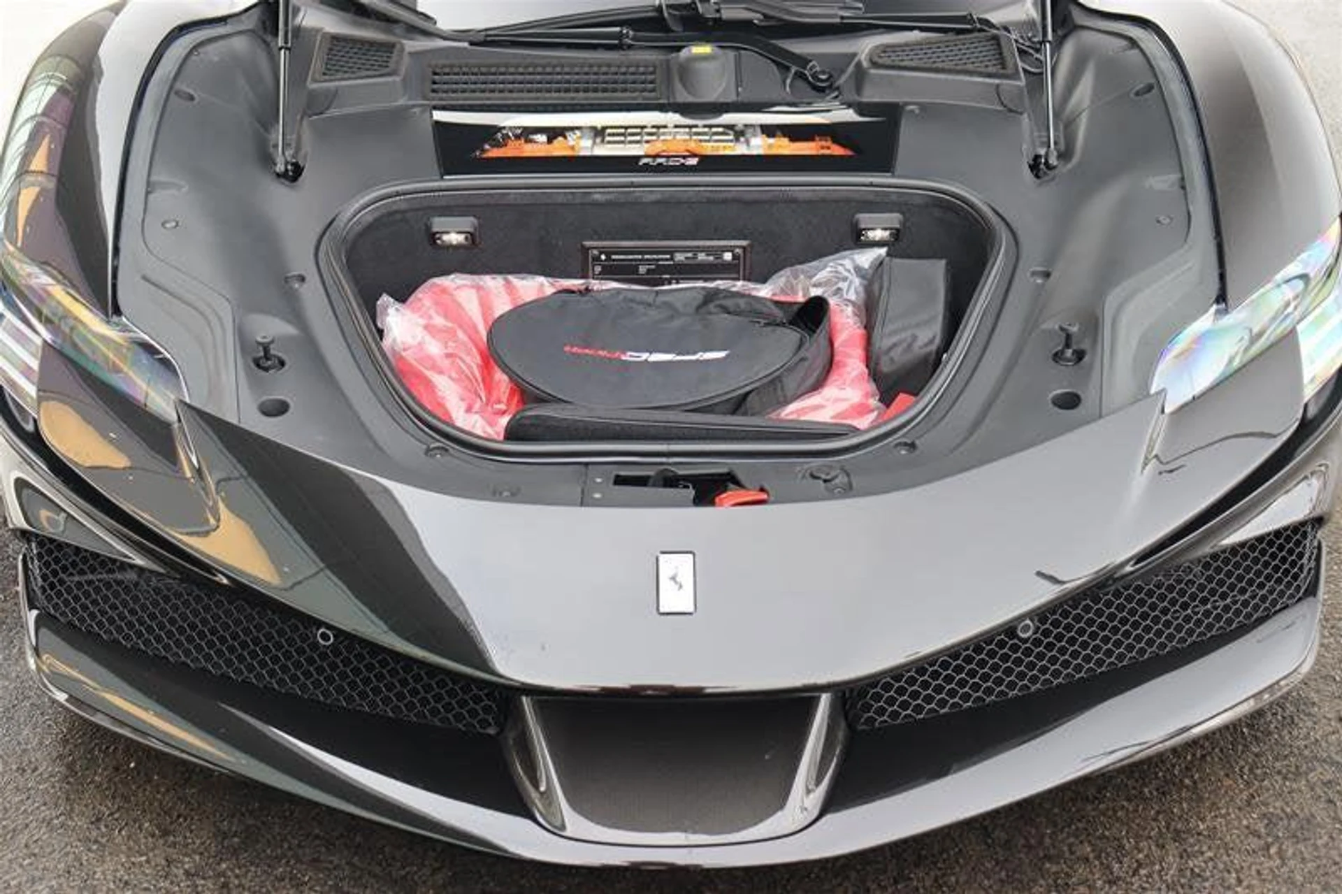 mph007_2978634291_Used_2023_Ferrari_SF_90_Stradale_Base_1785066688_754ccf7b42