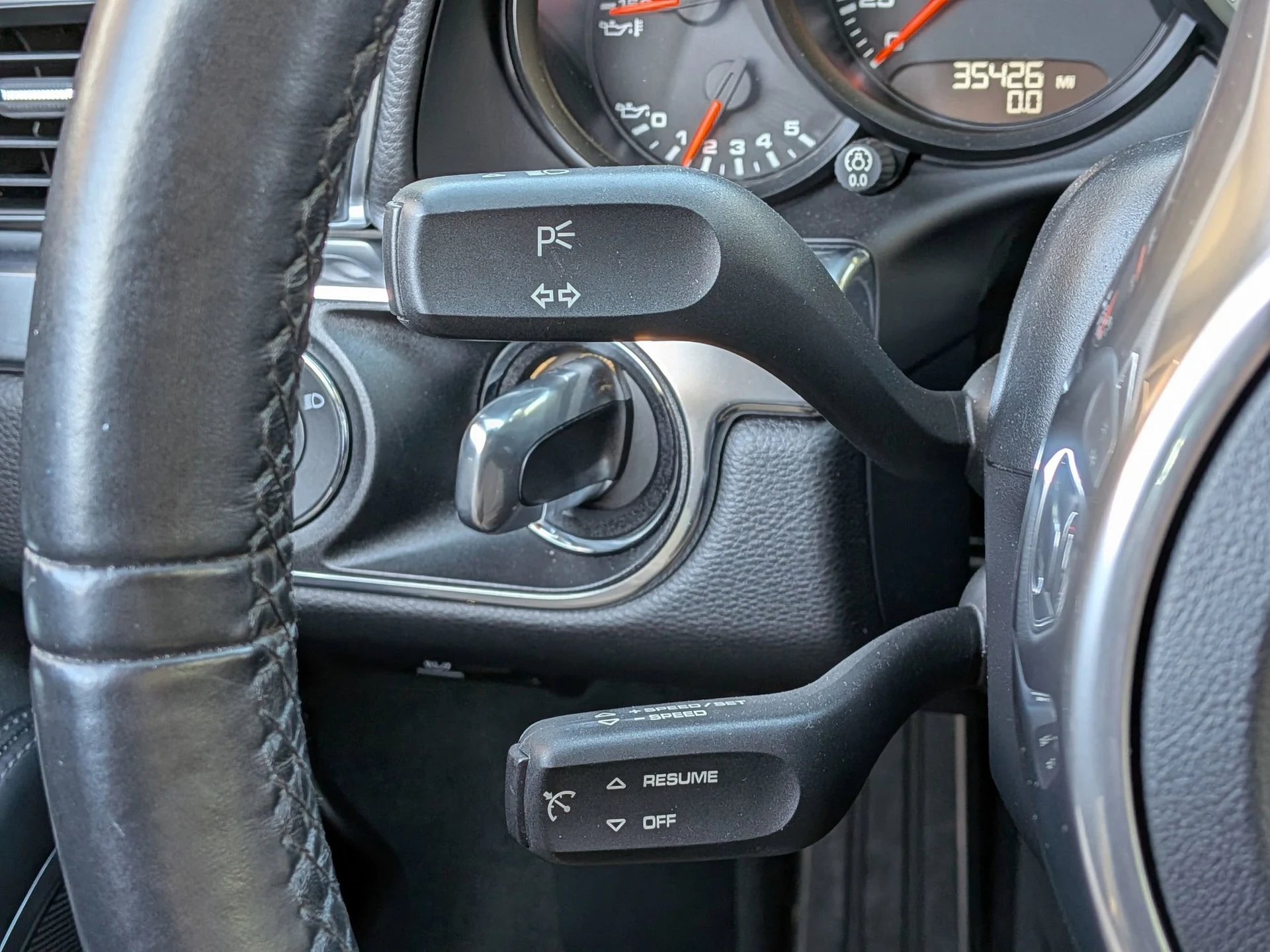 mph007_2984086603_0209d2c727e417e01cc808b45a5a81e8x_711e3ff1c5