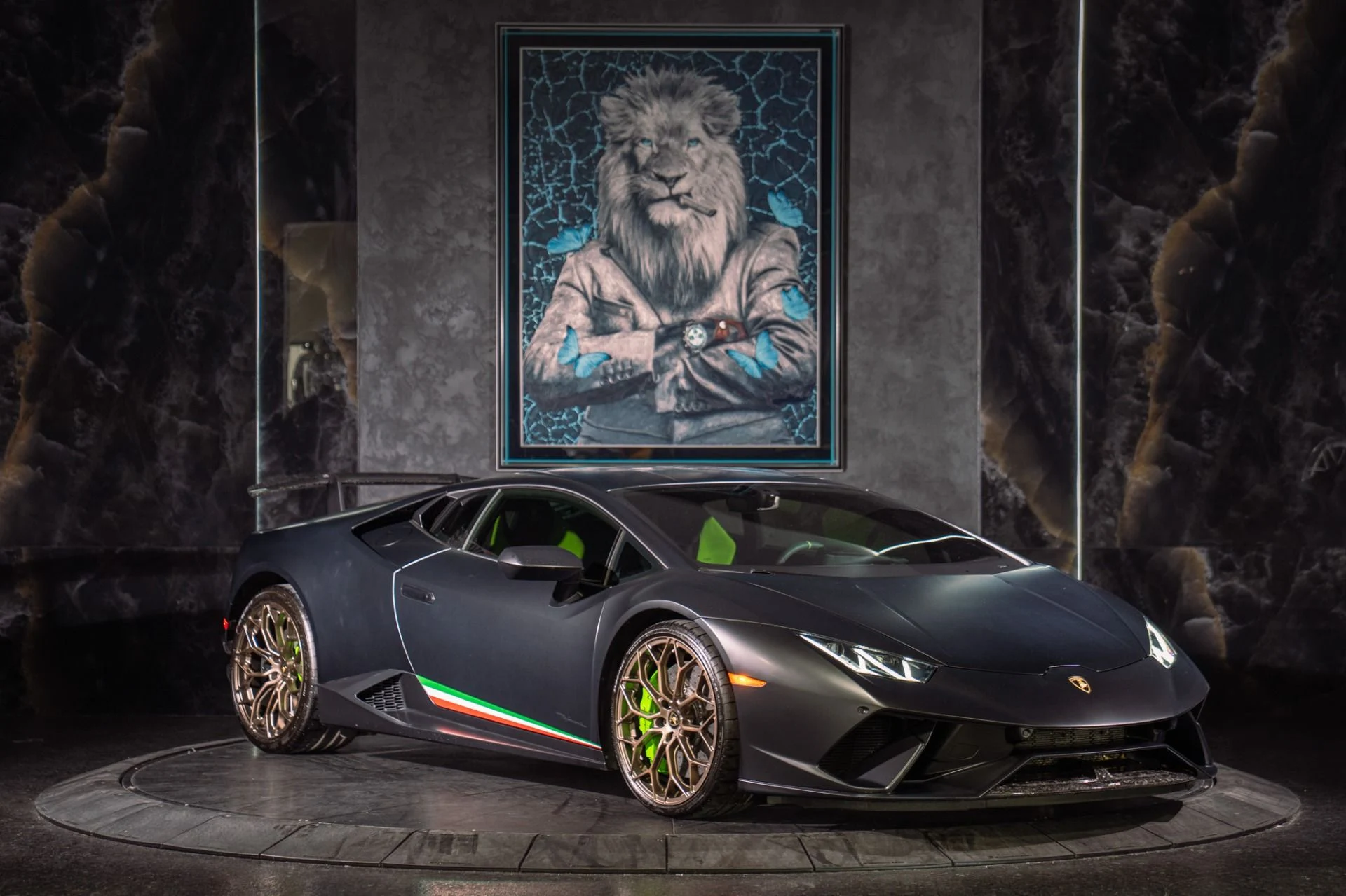 mph007_2985797719_Used_2018_Lamborghini_Huracan_LP_640_4_Performante_Ad_Personam_Paint_and_Interior_Massive_Sticker_1791560590_e9f03beb0b