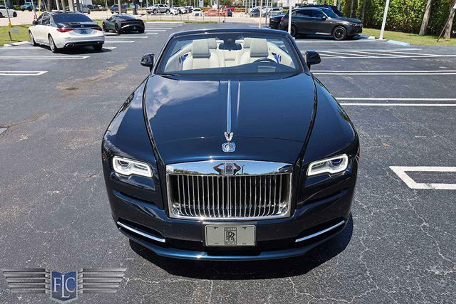 mph007_2986978415_used_2016_rolls_royce_dawn_2drconvertible_6305_22995256_12_640_579ab0f39a