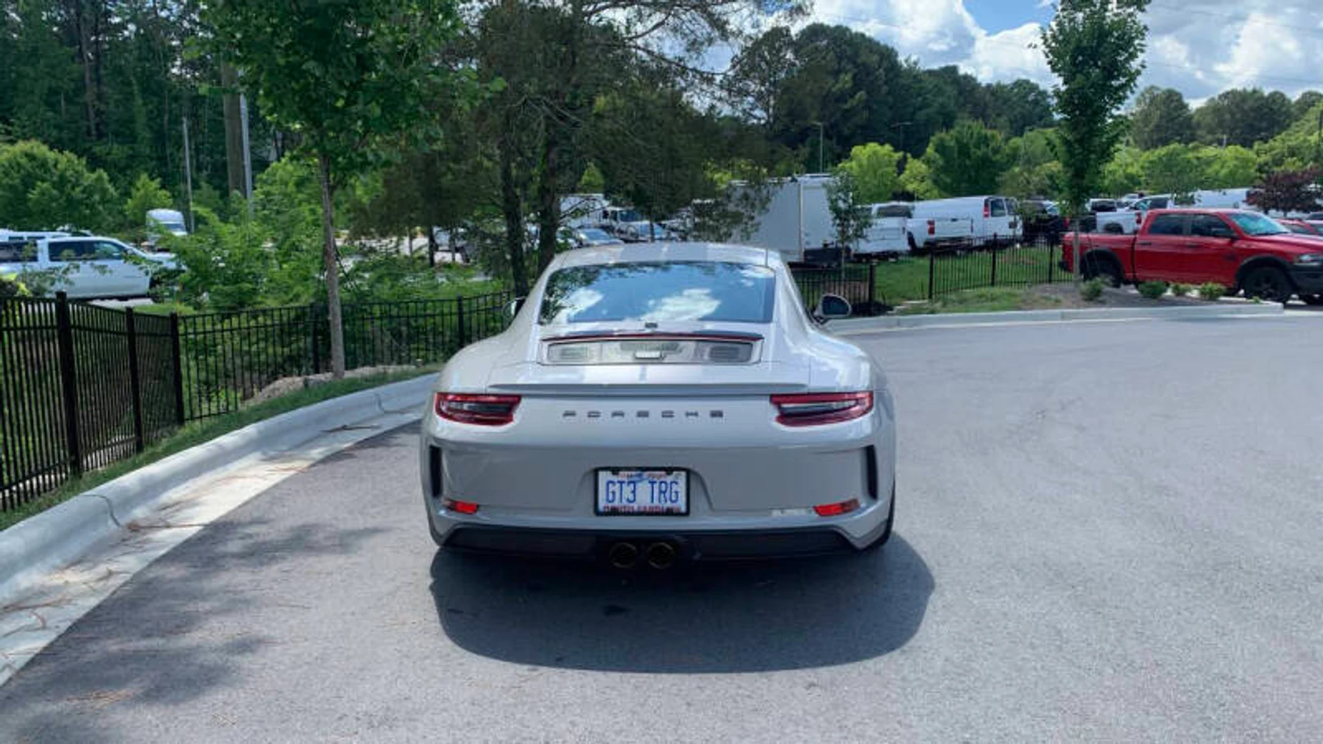 mph007_3009930689_2018_porsche_911_gt3_2dr_coupe_1428847f06