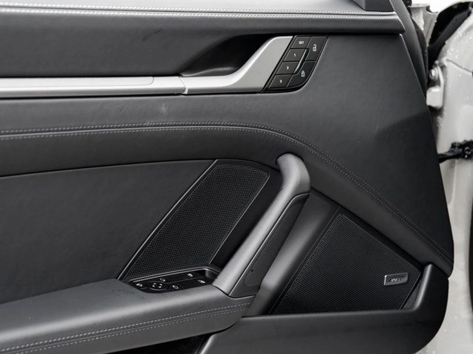 mph007_301753437_aa8320439761cbad73fc8dd5ca3b0207_8e37fb091b