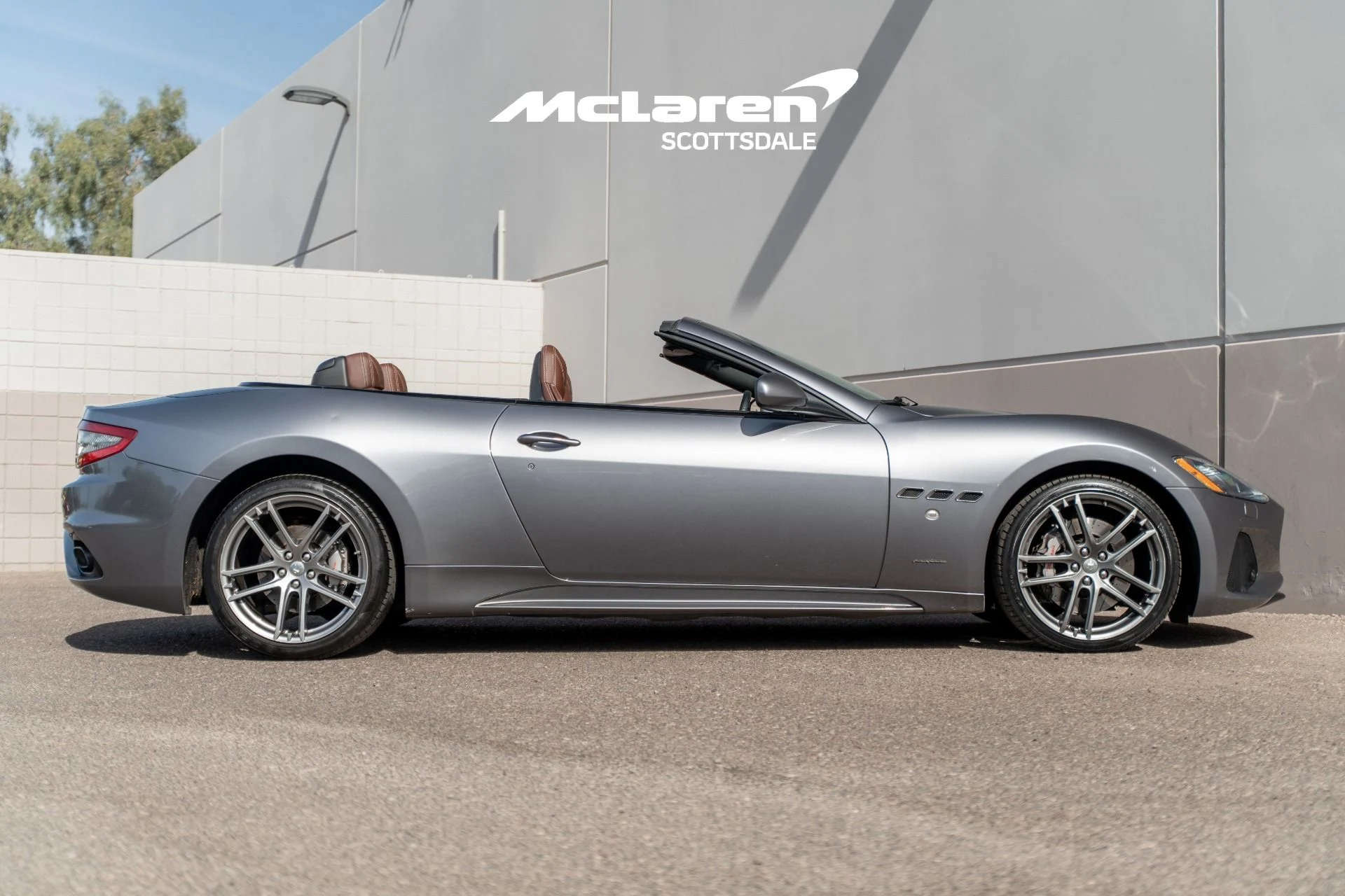 mph007_3021313687_Used_2018_MASERATI_GRANTURISMO_1777046582_87bebba963