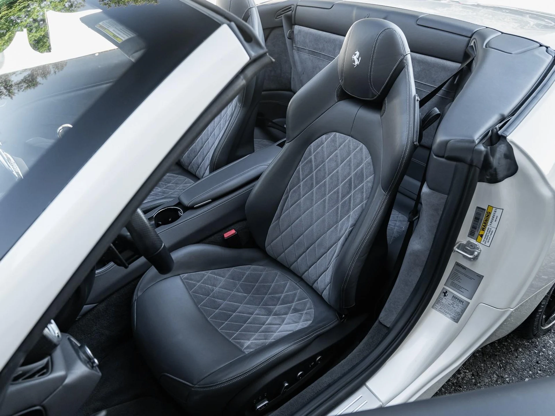mph007_3030588051_Used_2015_Ferrari_California_T_1758132595_2b5ff849fa