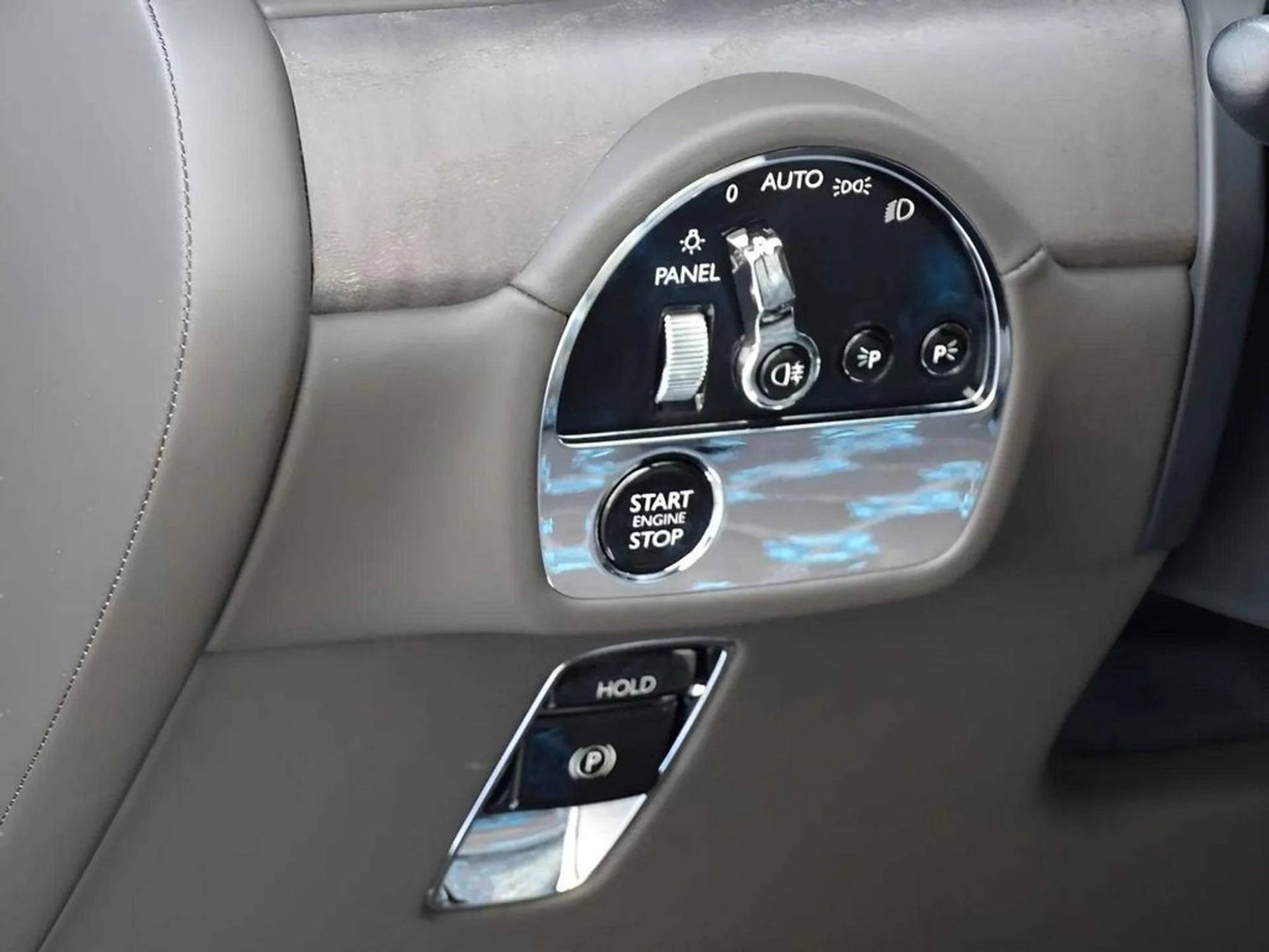 mph007_3033134632_d10226551ef8c463563f995852e598dax_442a78b607