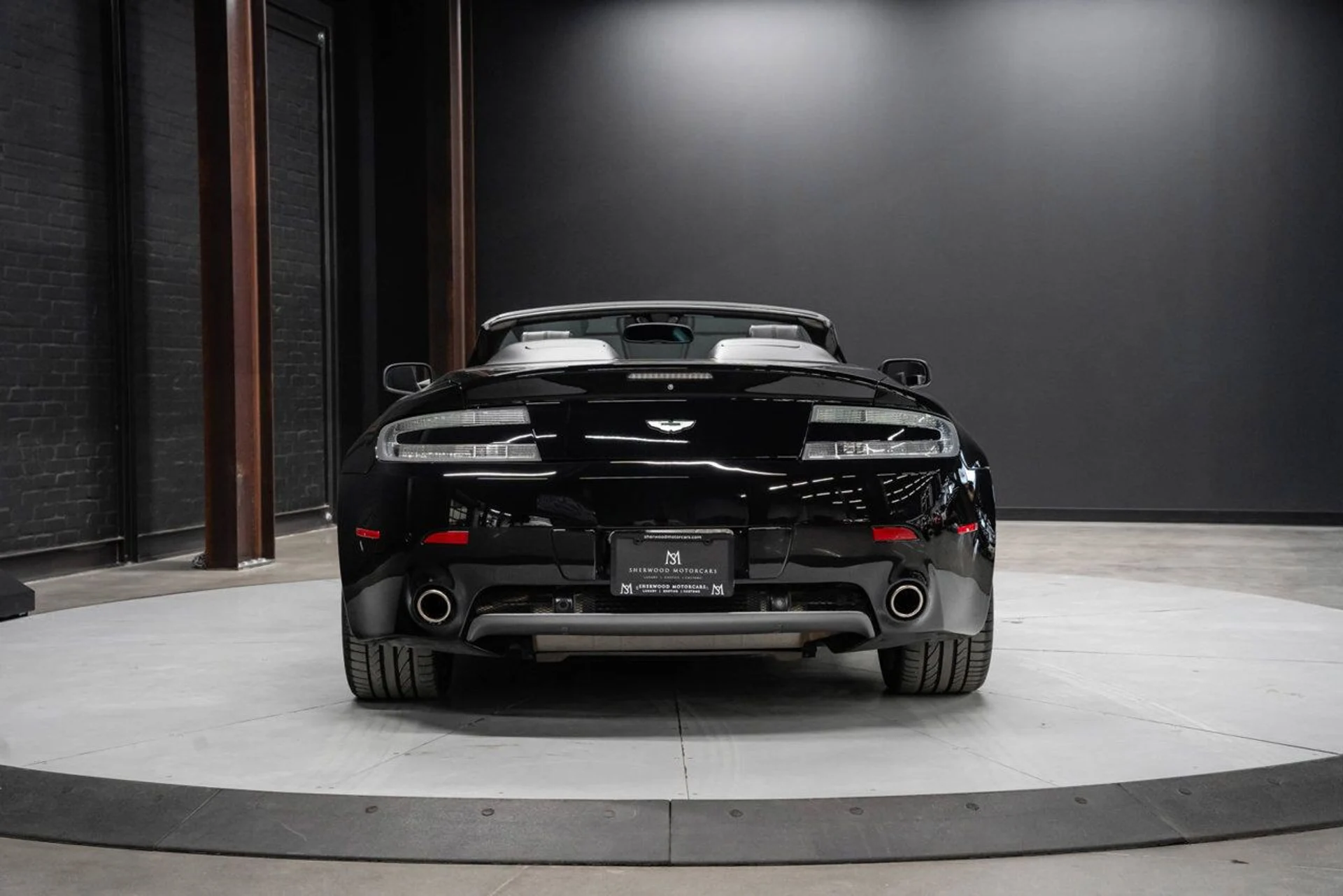 mph007_303746422_aston_martin_vantage_2008_475b36cfb5