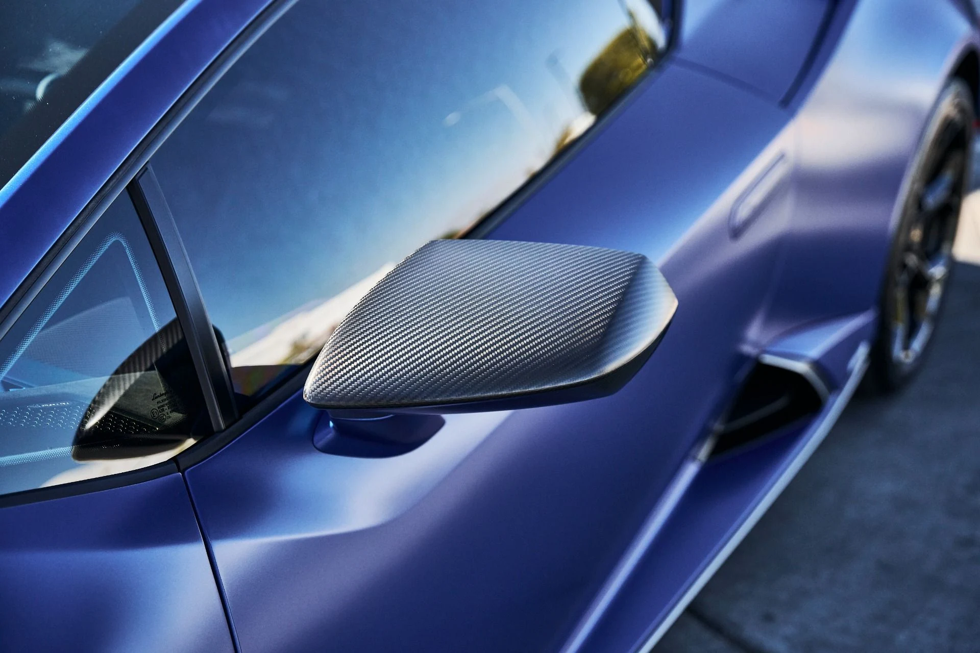 mph007_3037924556_Used_2023_Lamborghini_Huracan_Tecnica_Base_1774403129_6694f53b13