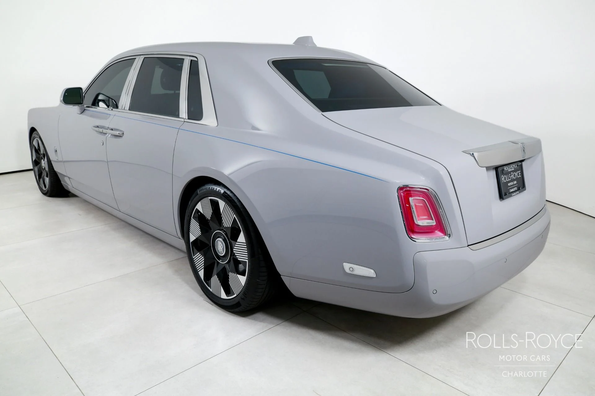 mph007_3038178480_Used_2024_Rolls_Royce_Phantom_1789145649_91a8eee8e1