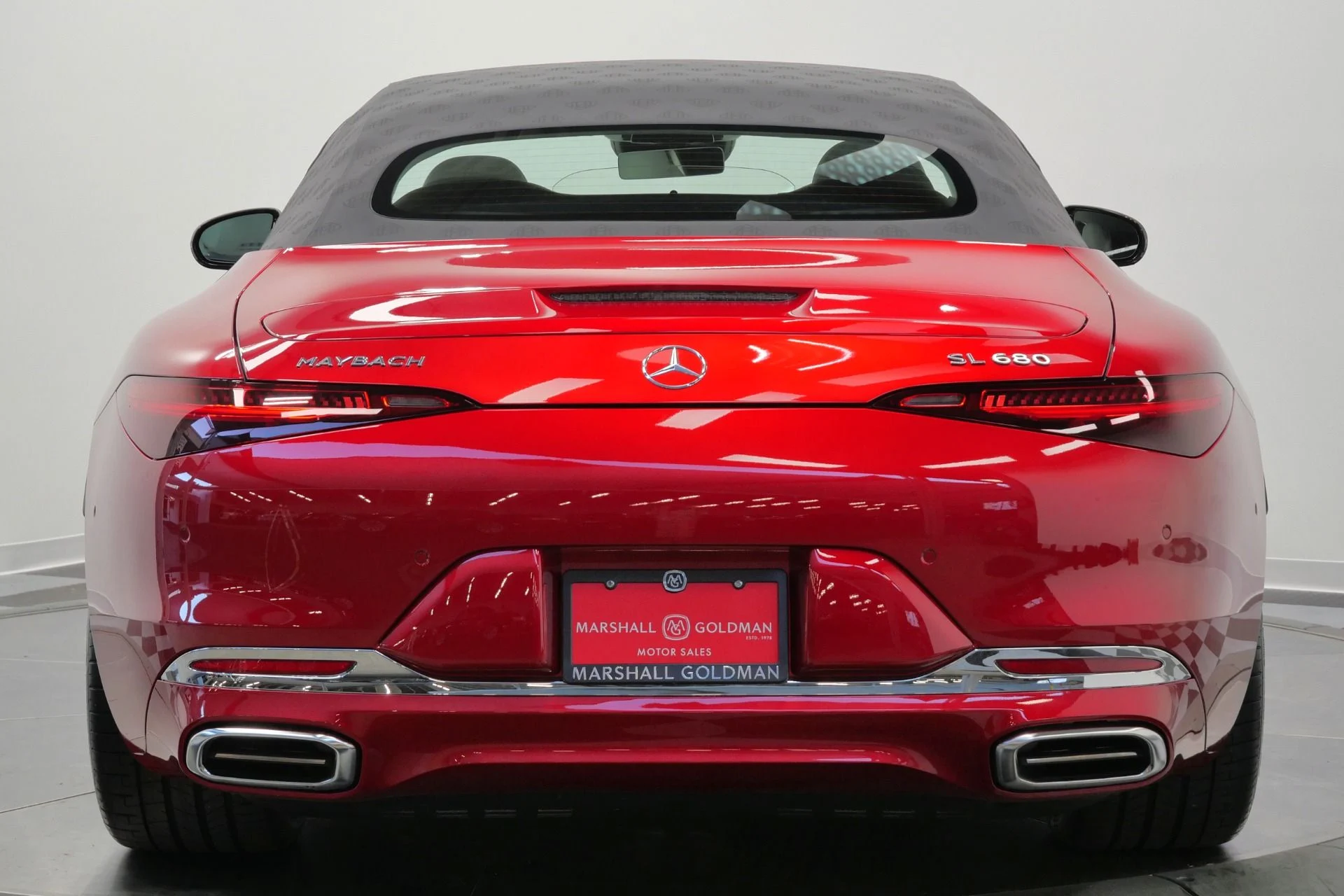 mph007_3039925099_Used_2026_Mercedes_Benz_Maybach_SL_680_Monogram_Series_As_New_Condition_1767976694_72b2f357bc