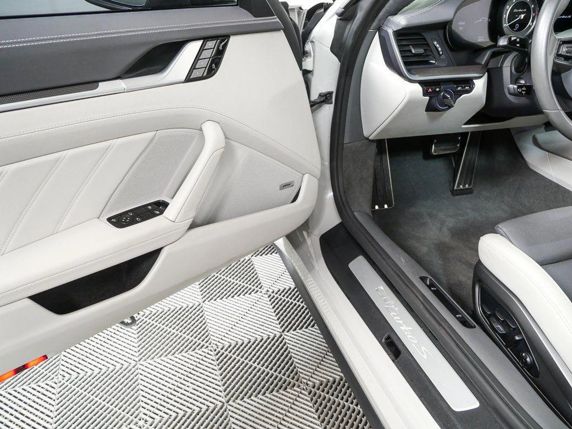 mph007_3043718899_p_Xma_Ra_Im_Ztd_Lbq_S_Ez7v_m_G7_Uy_OY_65555fa66b