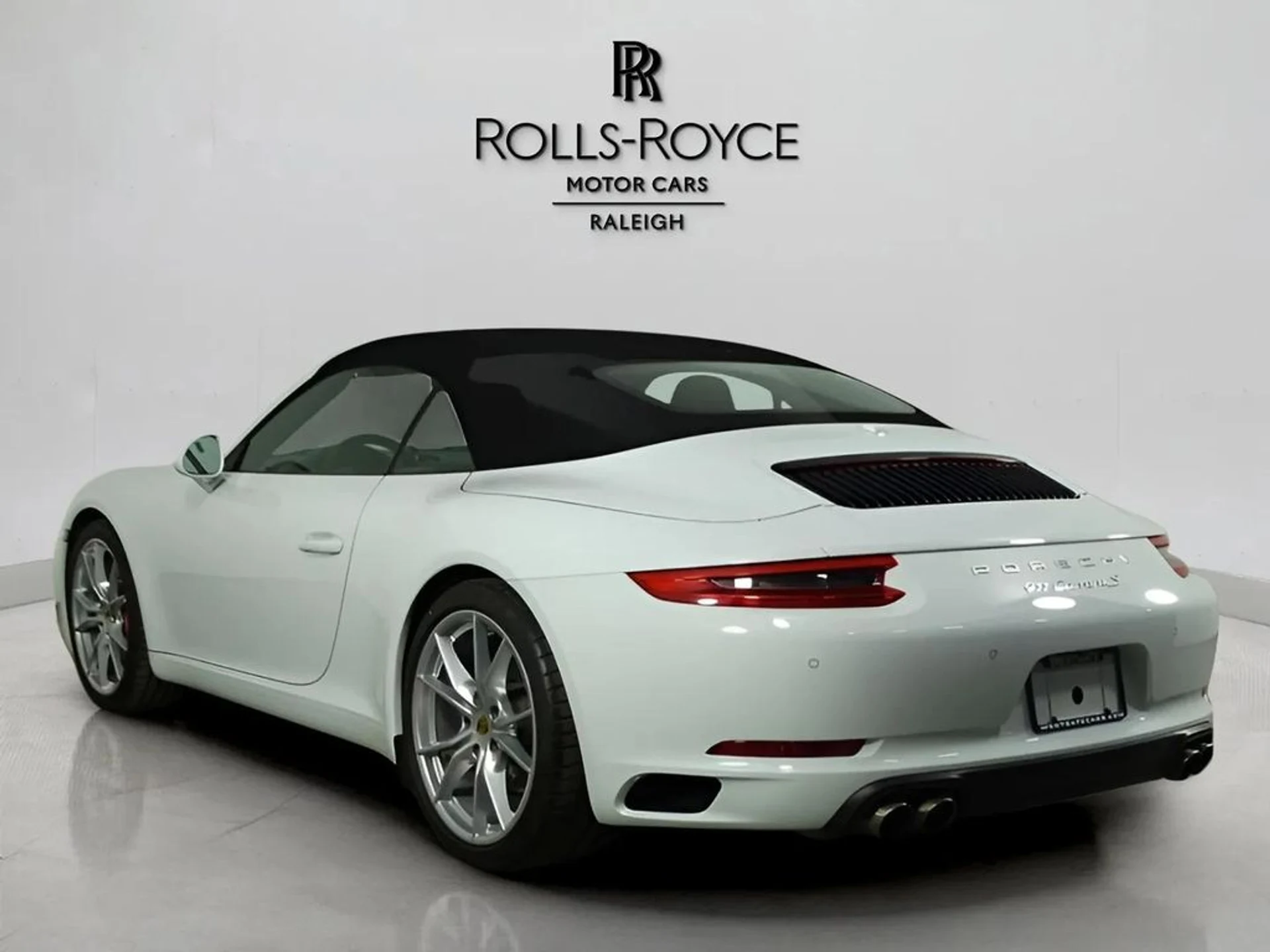 mph007_3053939979_a7f49fef8f42cf5d94bfa355f1873879x_b9c37743b8