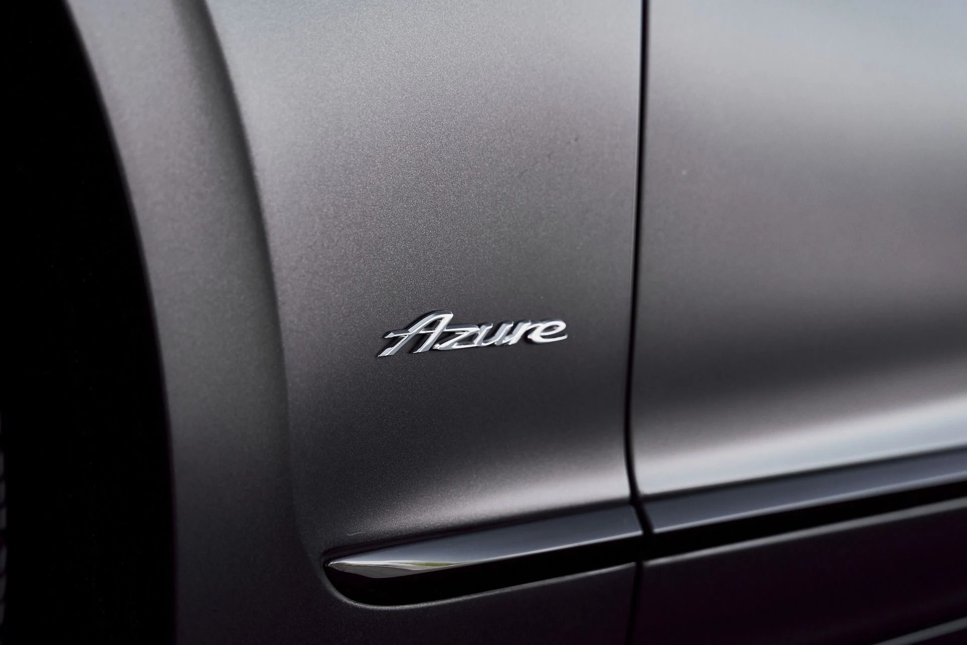 mph007_3054098100_Used_2023_Bentley_Flying_Spur_V8_1773280622_64a0a7204a