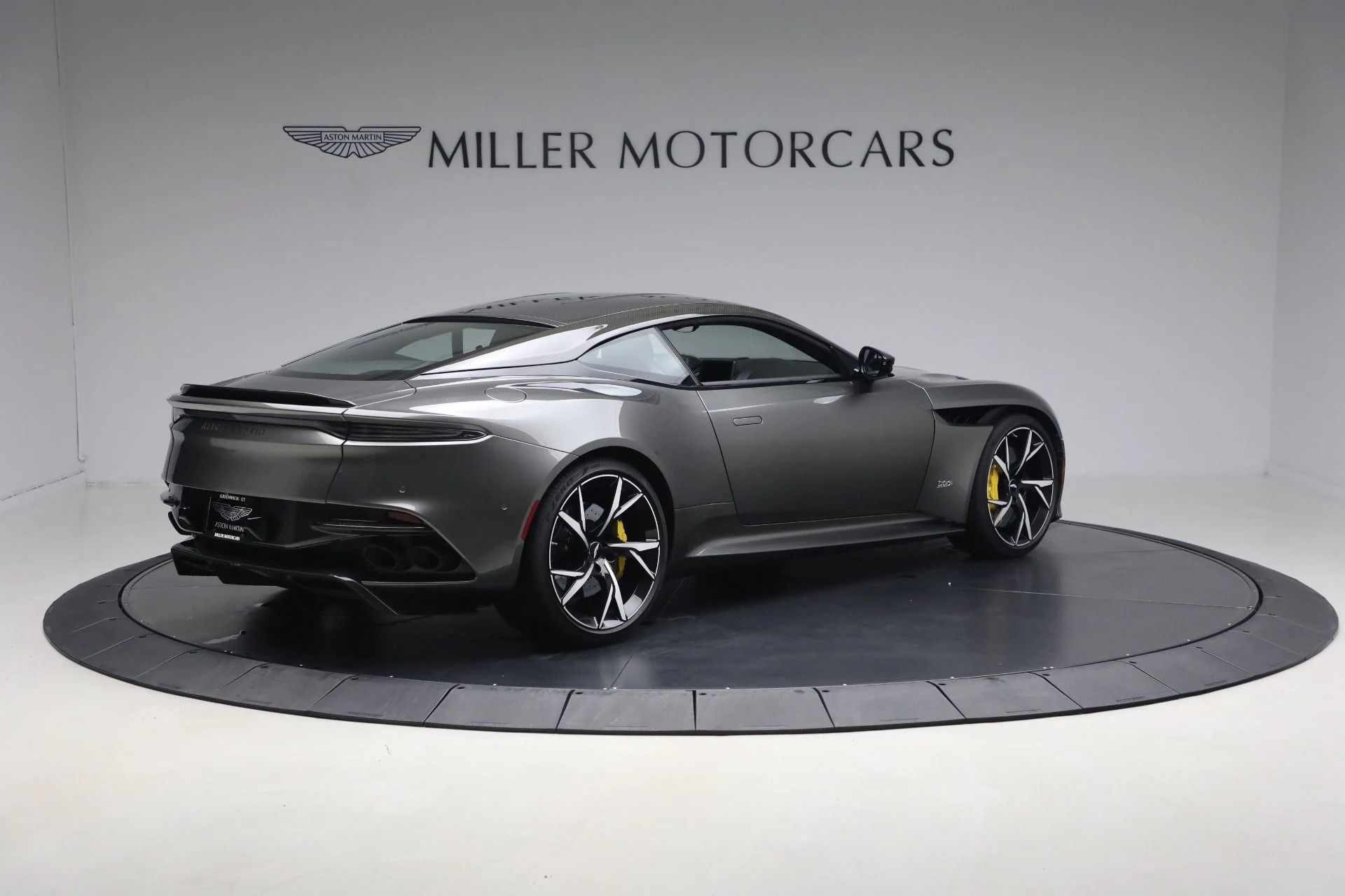 mph007_3061927115_Used_2019_Aston_Martin_DBS_Superleggera_1766529147_672dd63100
