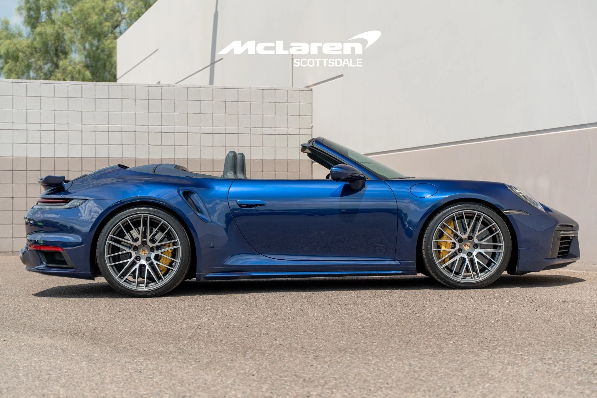 mph007_3064086733_Used_2022_PORSCHE_911_1786813988_9b463611b7