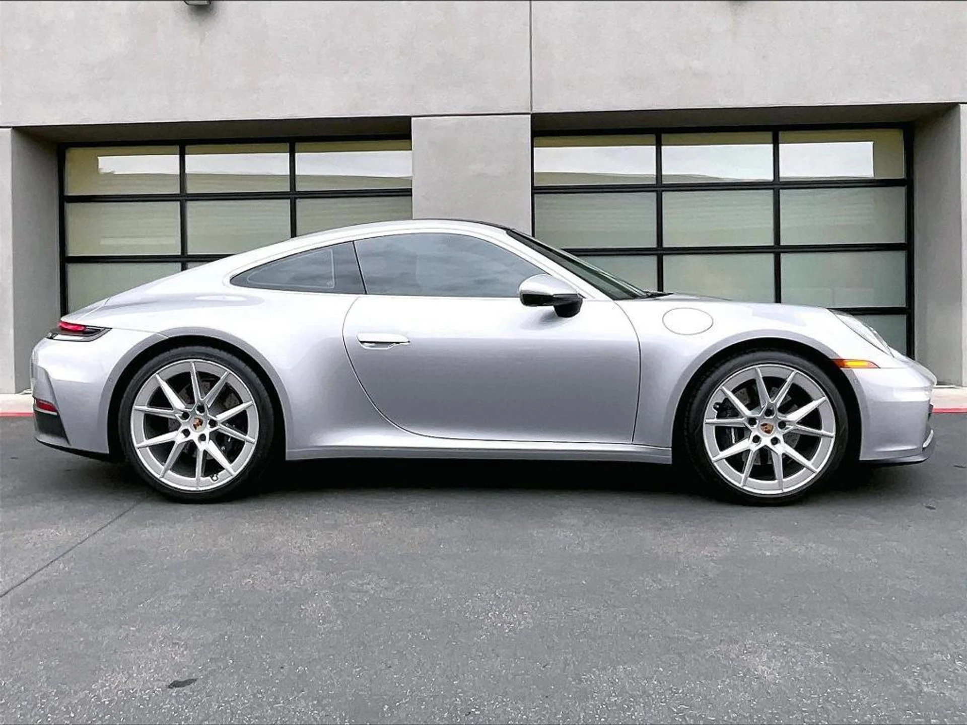 mph007_3069431002_L_Xrzkz6ojh1_X5_Gq70_Q_Aiuhy_H_Amg_cbf6fb9546