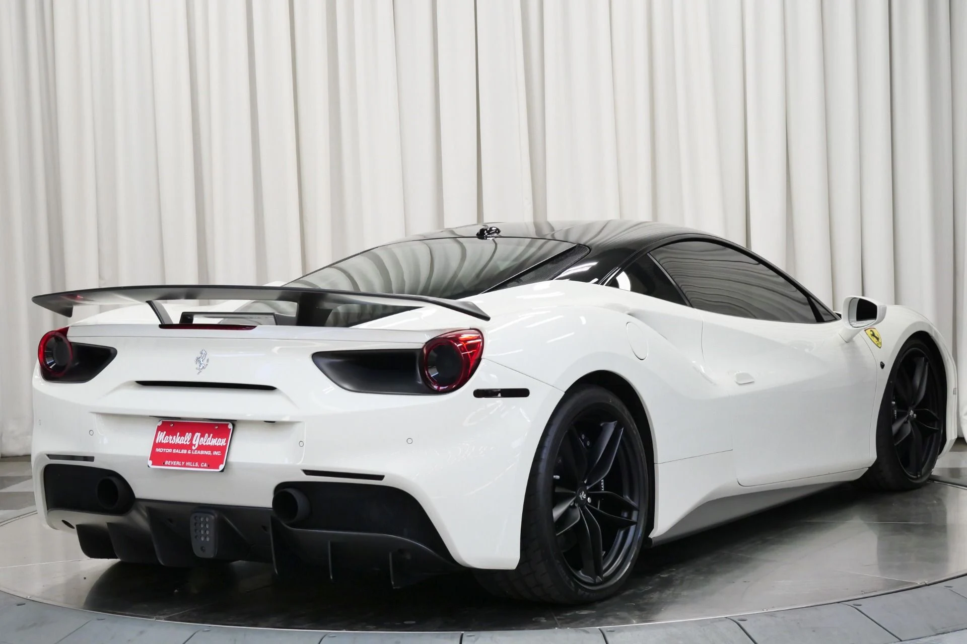 mph007_3069782470_Used_2018_Ferrari_488_GTB_1755107199_8cdb819918