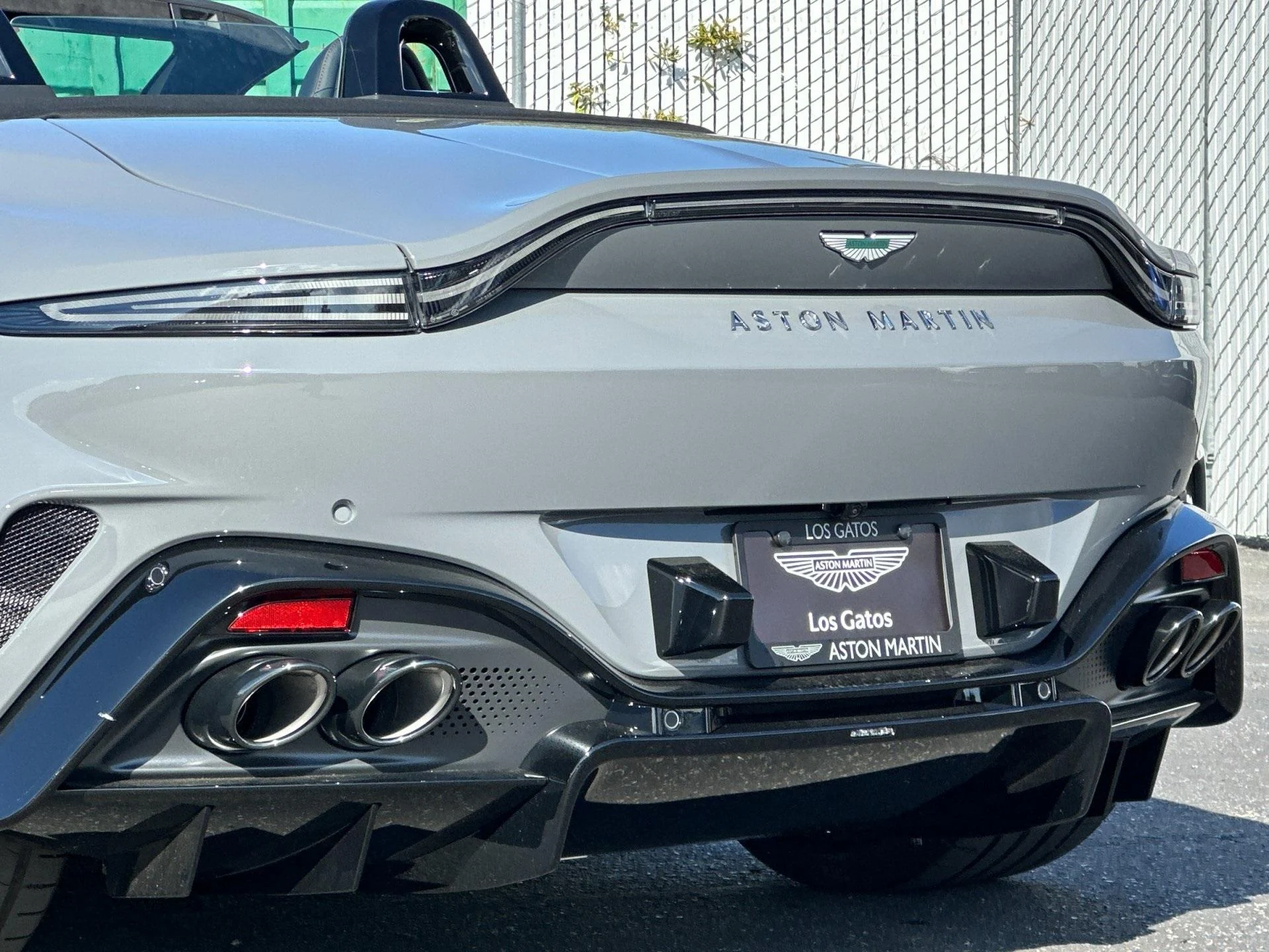 mph007_3072174688_New_2026_Aston_Martin_Vantage_1757686911_d58406ffda