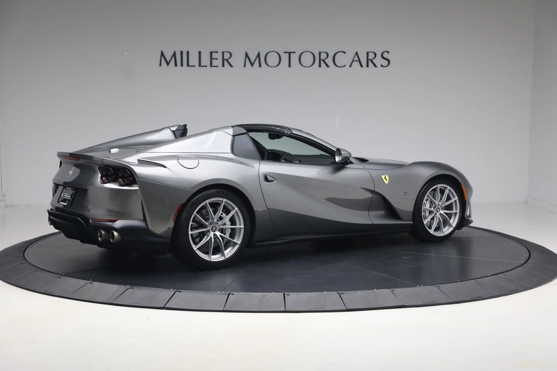 mph007_3079750636_Used_2021_Ferrari_812_GTS_1781727053_96e5f34c74