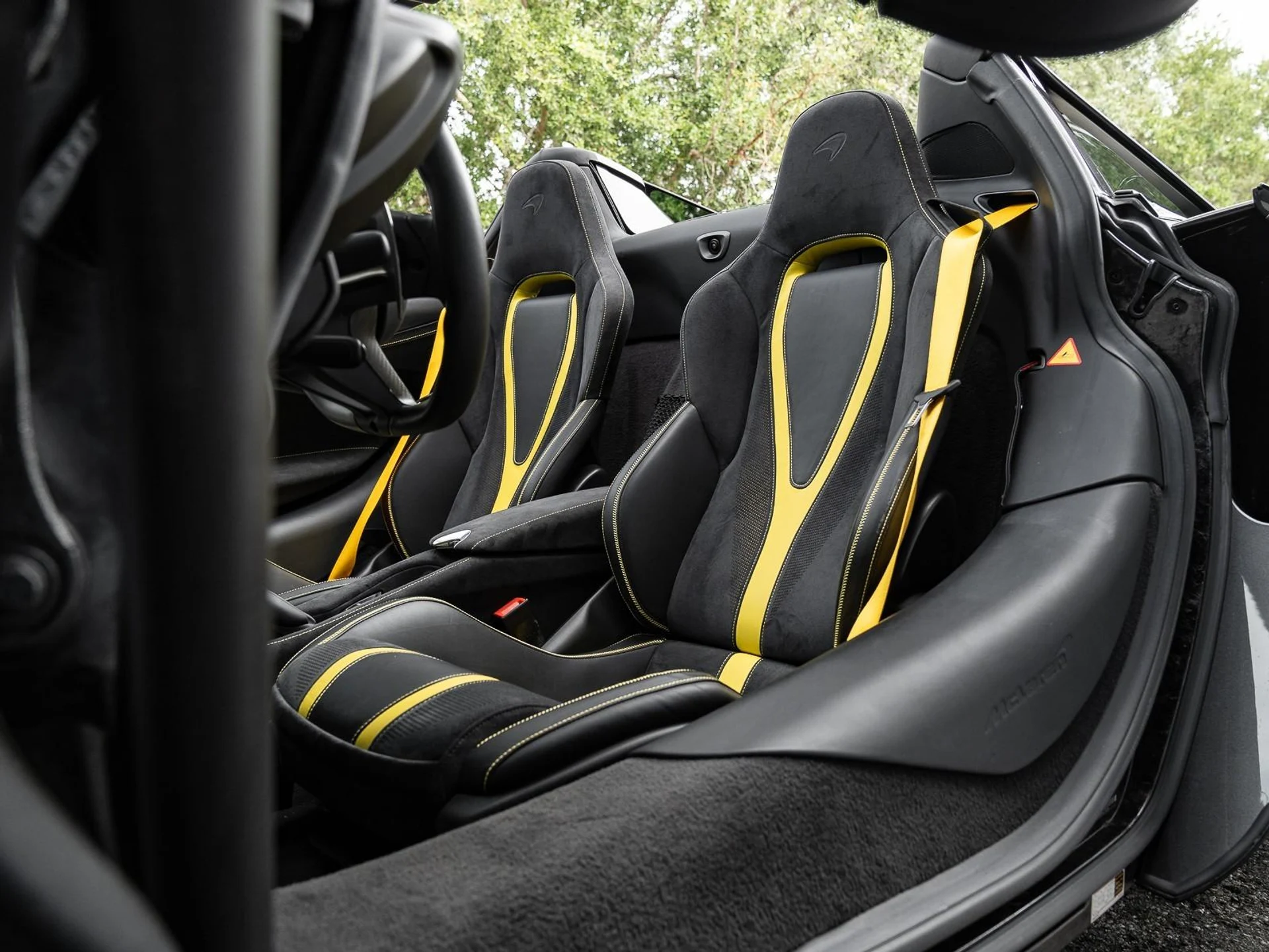 mph007_3080190186_Used_2022_Mc_Laren_720_S_1759766800_be6df775cd