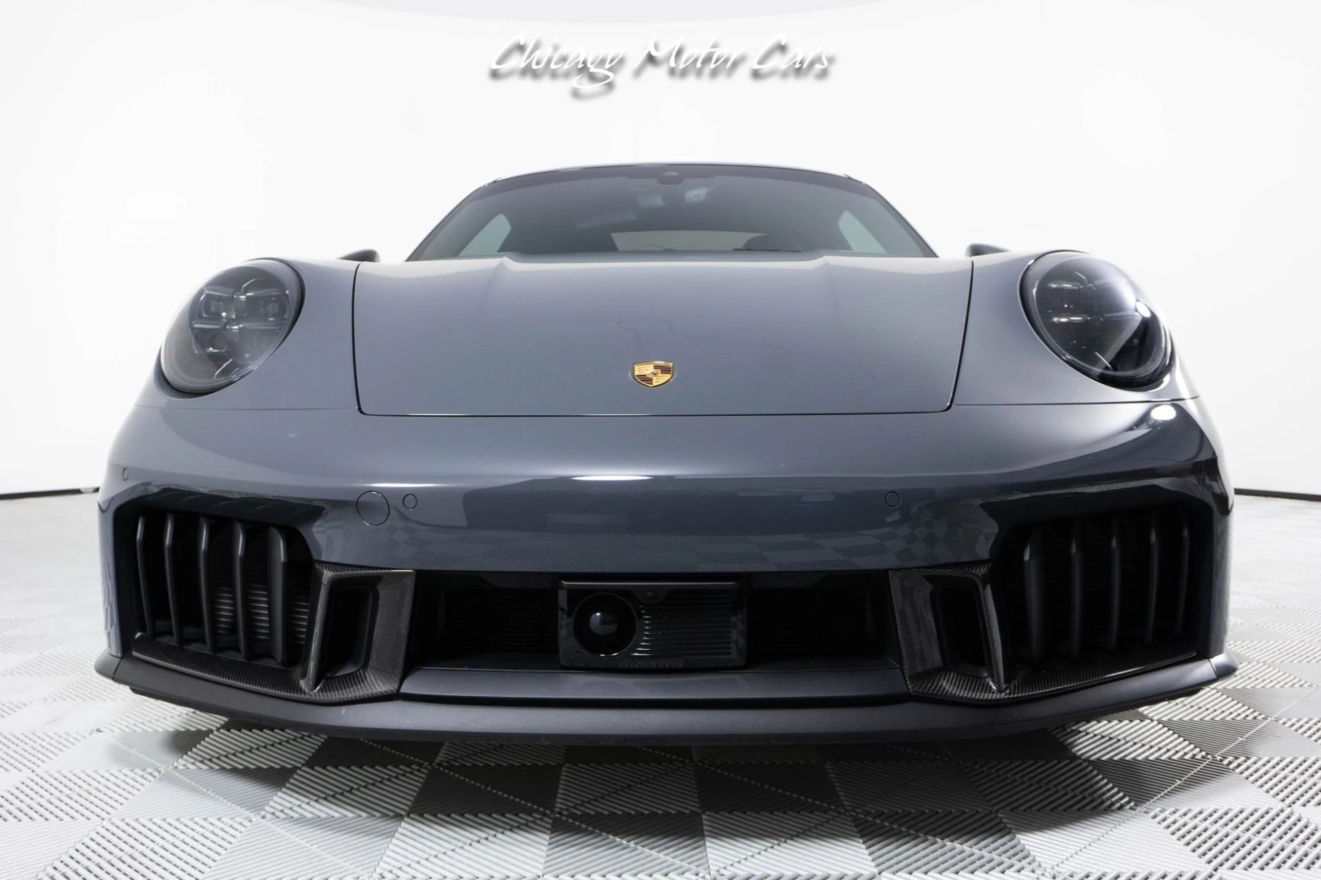 mph007_3083576927_13067_p8_l_570960bf0c