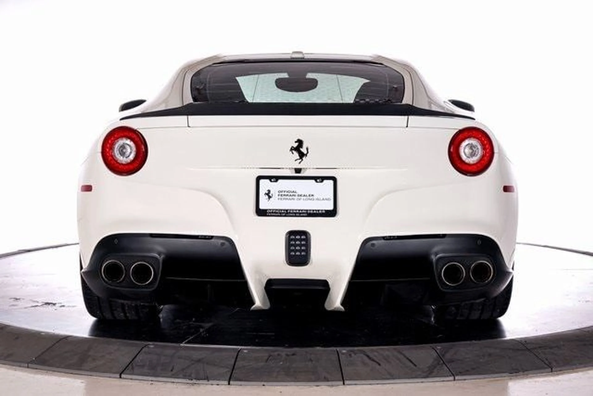 mph007_3095542583_76f22236e66e11aa54afa66a1b538294x_dceb393b36