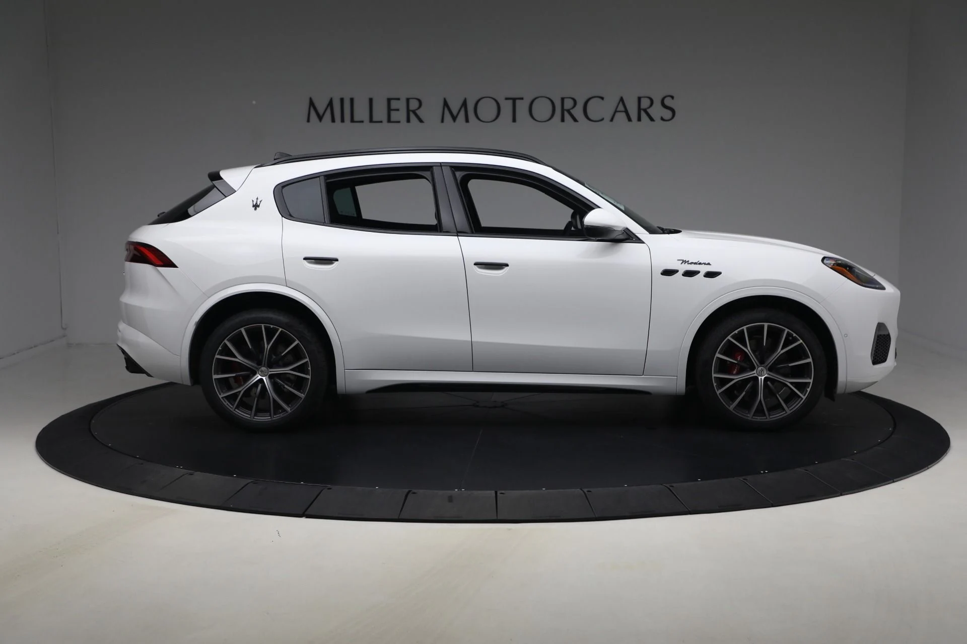 mph007_3110758299_New_2026_Maserati_Grecale_Modena_1768494462_b25d02293c