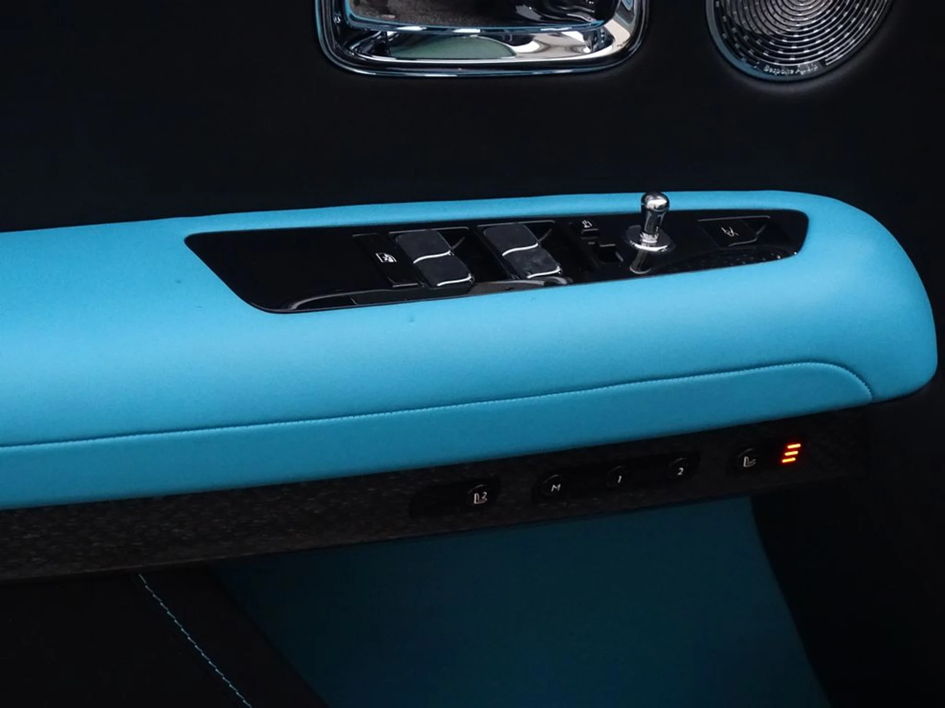 mph007_3112010882_8528a01f1d889de46fc3bab4f59e72a4x_79a7a05d98