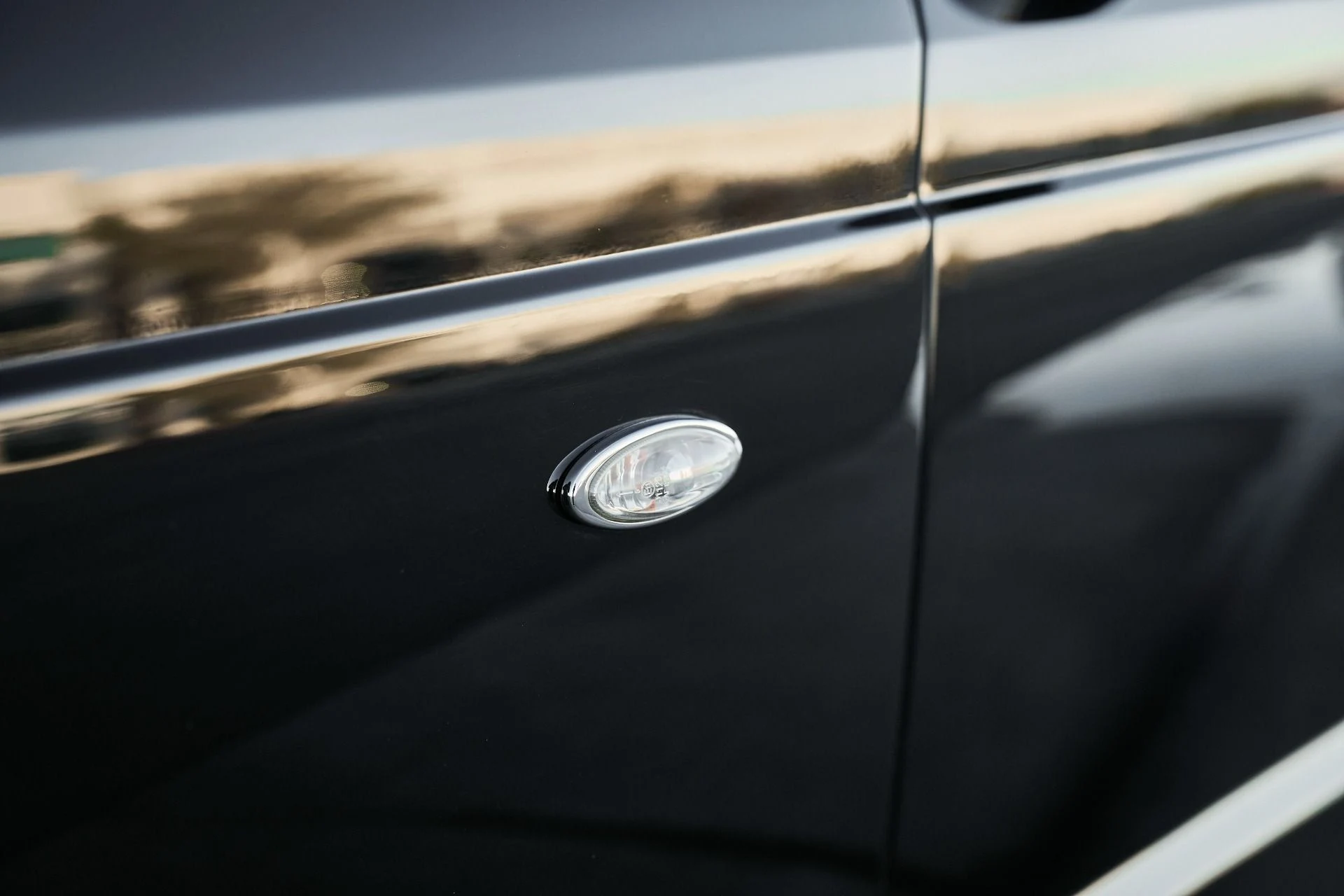 mph007_3126154811_Used_2009_Bentley_Azure_Base_1765906109_42bdf3e3a7