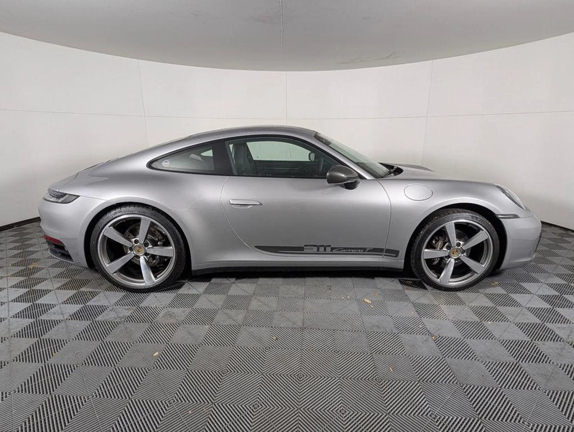 mph007_3129931788_w2t_Q5_EY_1pwct77_idqt_Fed1eu44_5ef2438a87