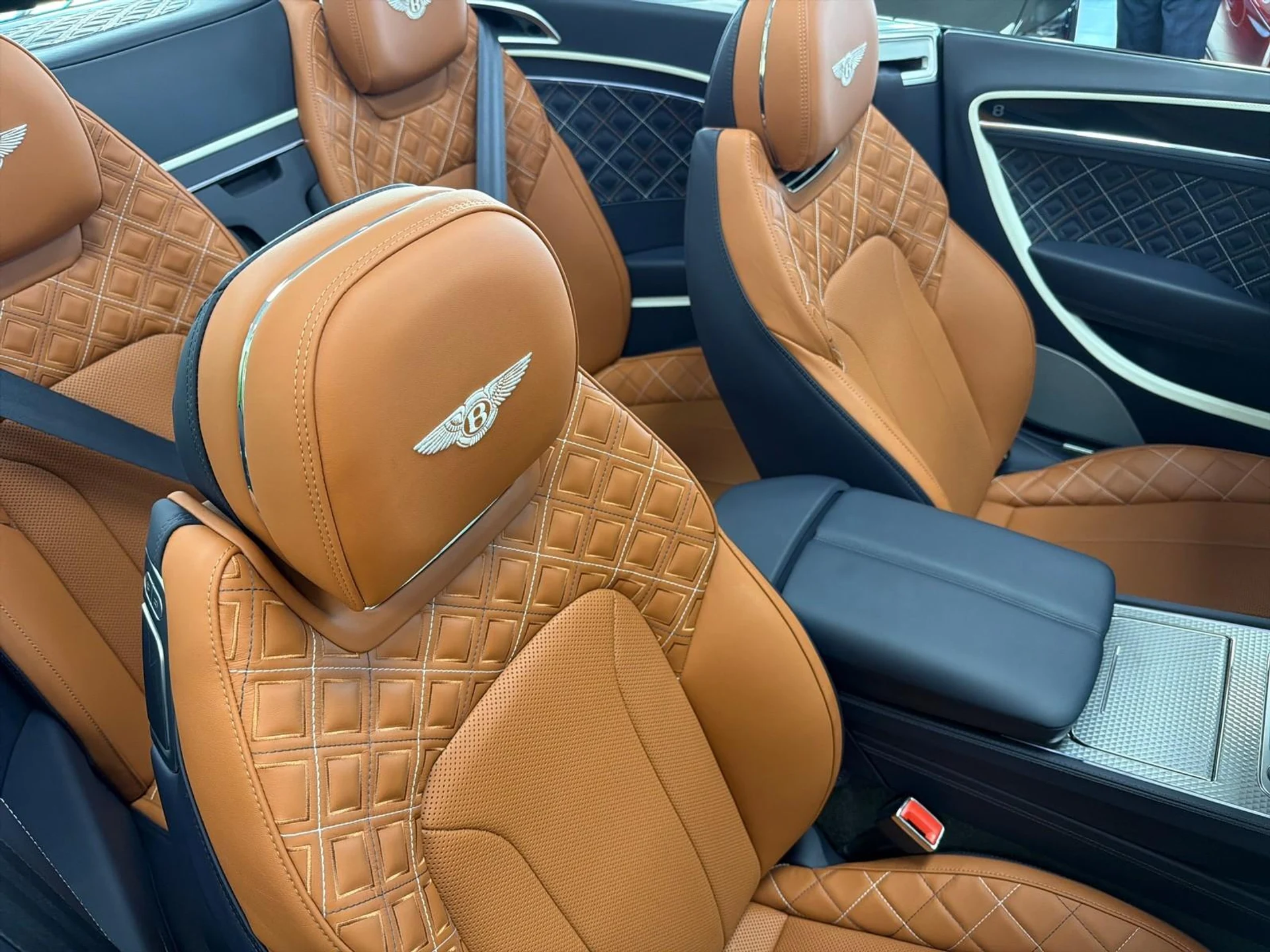 mph007_3130301045_Used_2023_Bentley_Continental_GT_V8_1761429923_2cff2a1651