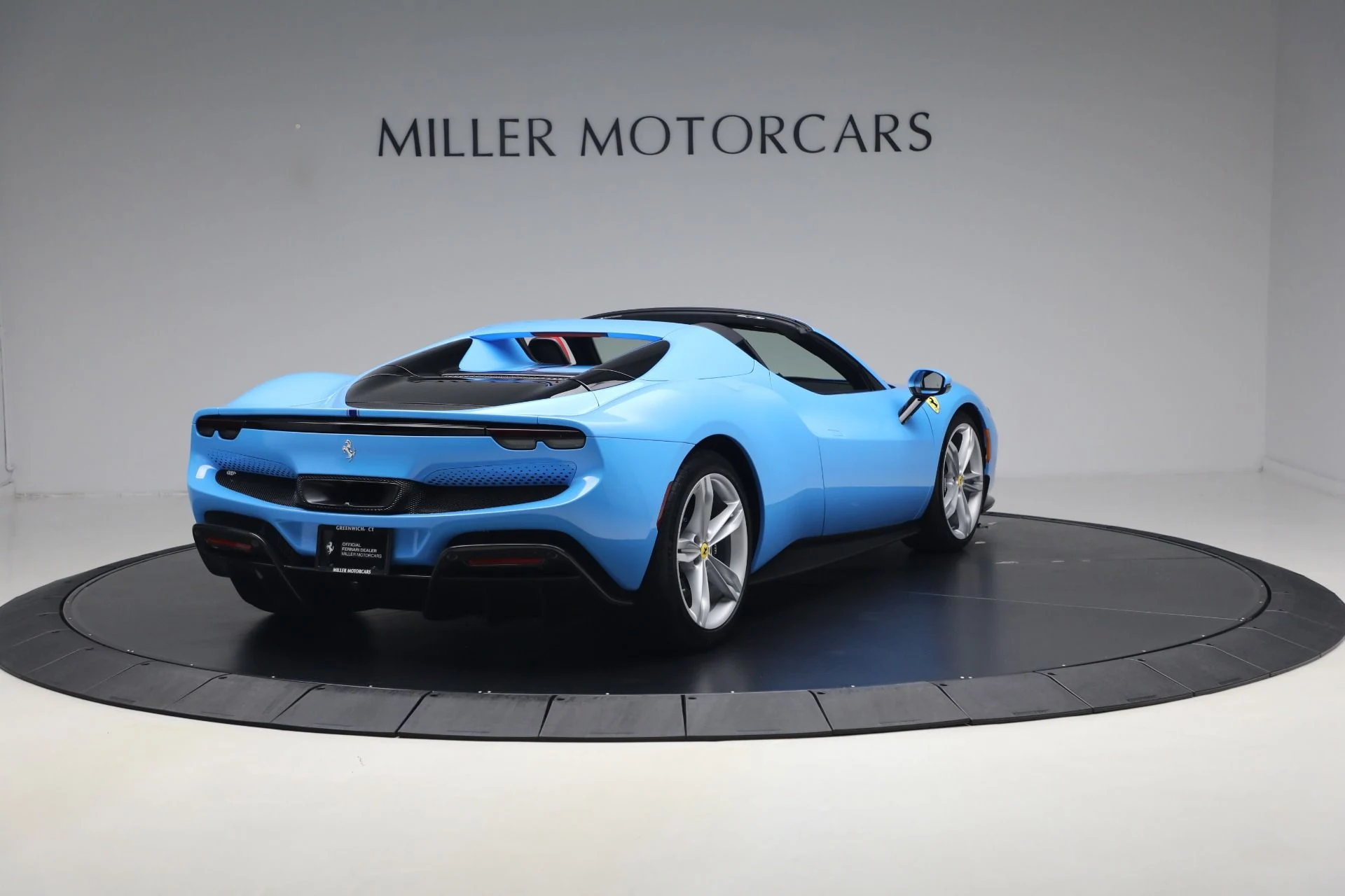 mph007_3133849267_Used_2025_Ferrari_296_GTS_1784838134_a8e077b058