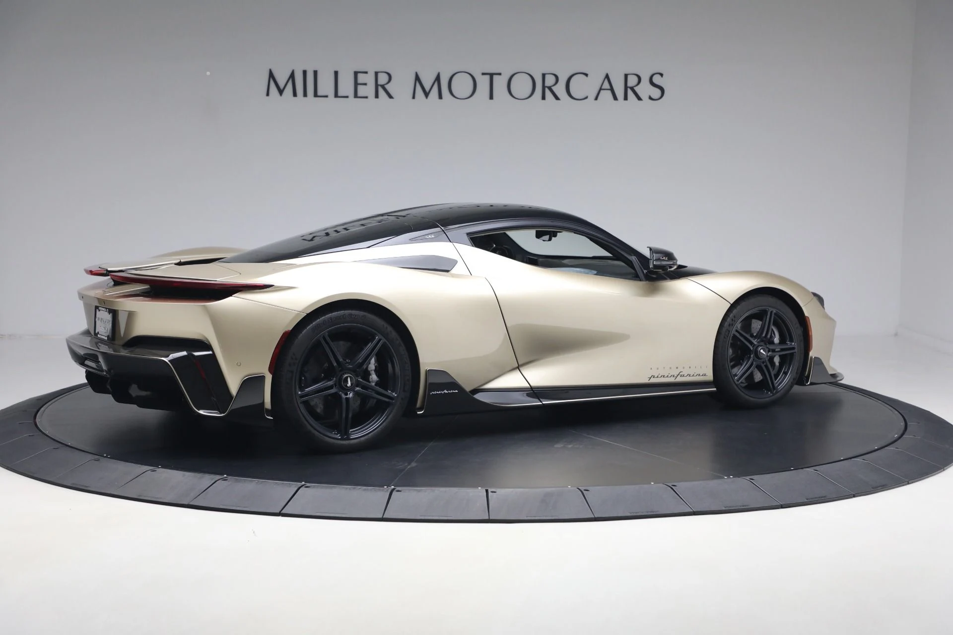mph007_3137118376_Used_2022_Pininfarina_Battista_1778698893_5512b8a6ac