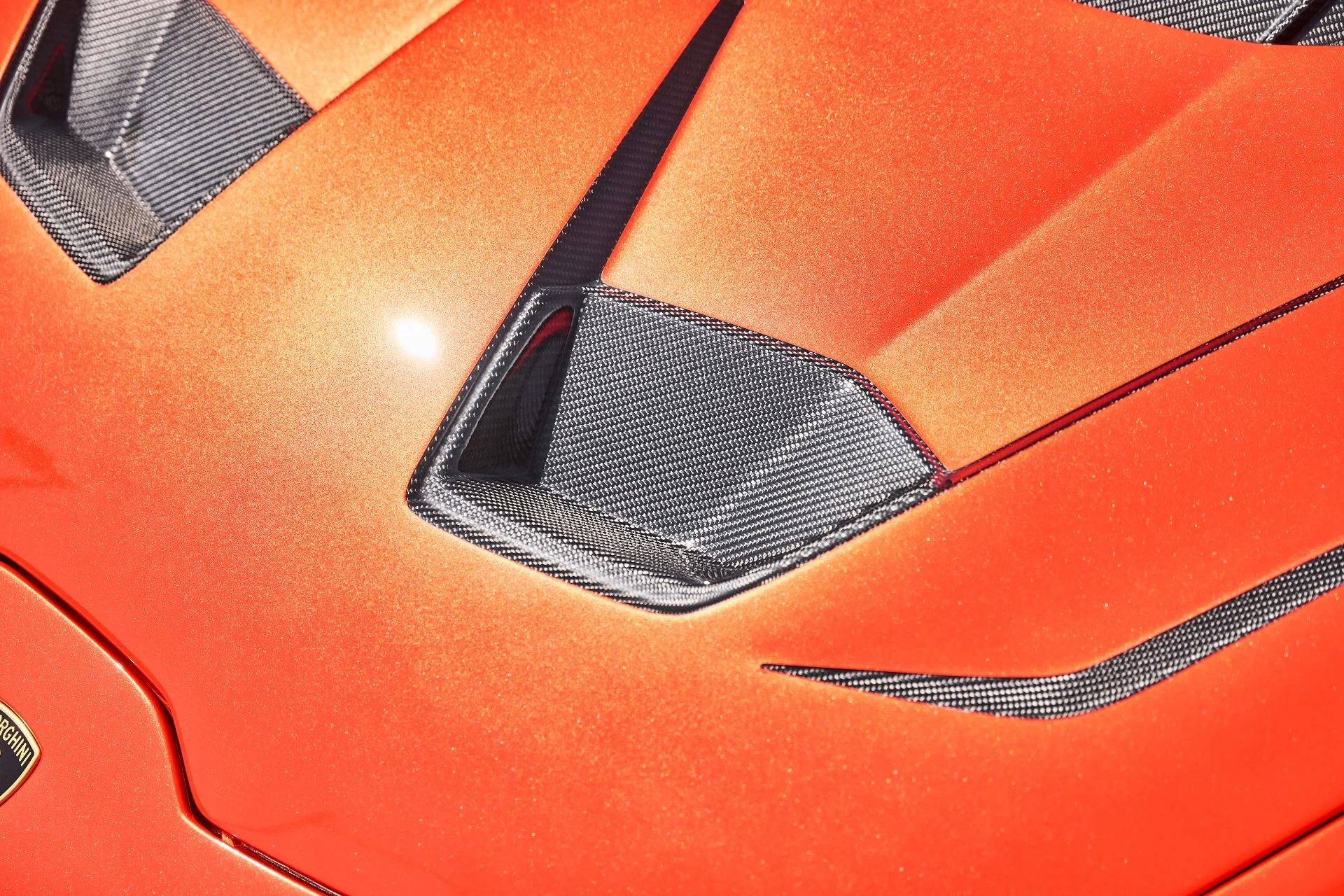 mph007_3141172730_Used_2023_Lamborghini_Huracan_Tecnica_Base_1776477066_a573bcef8b