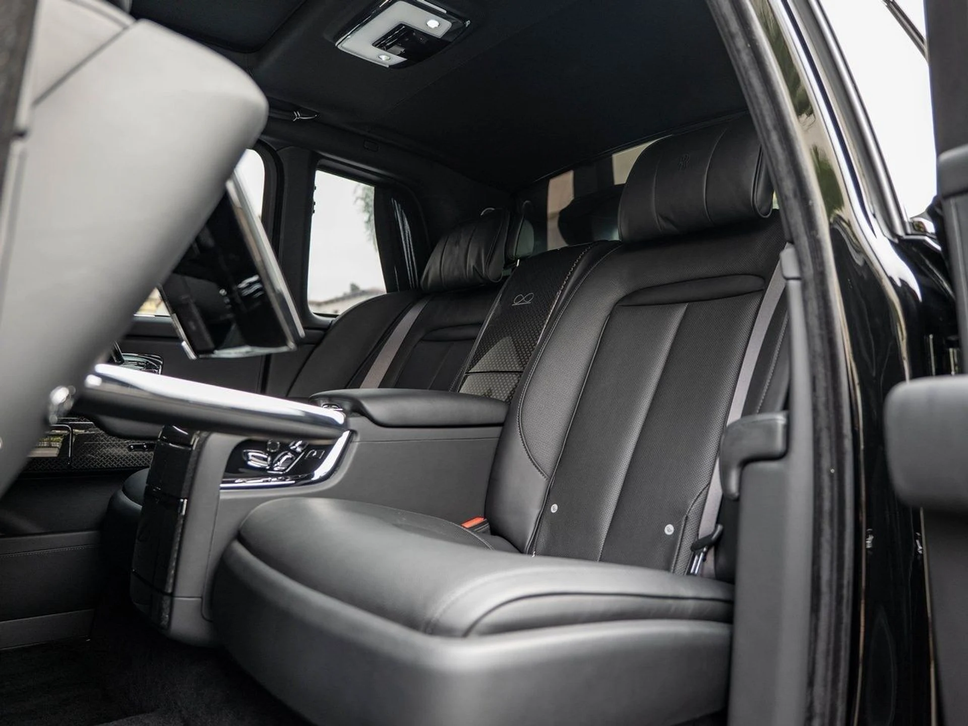 mph007_3144351596_eabcb66c440207ca5e76101330df2715x_60a39d1009