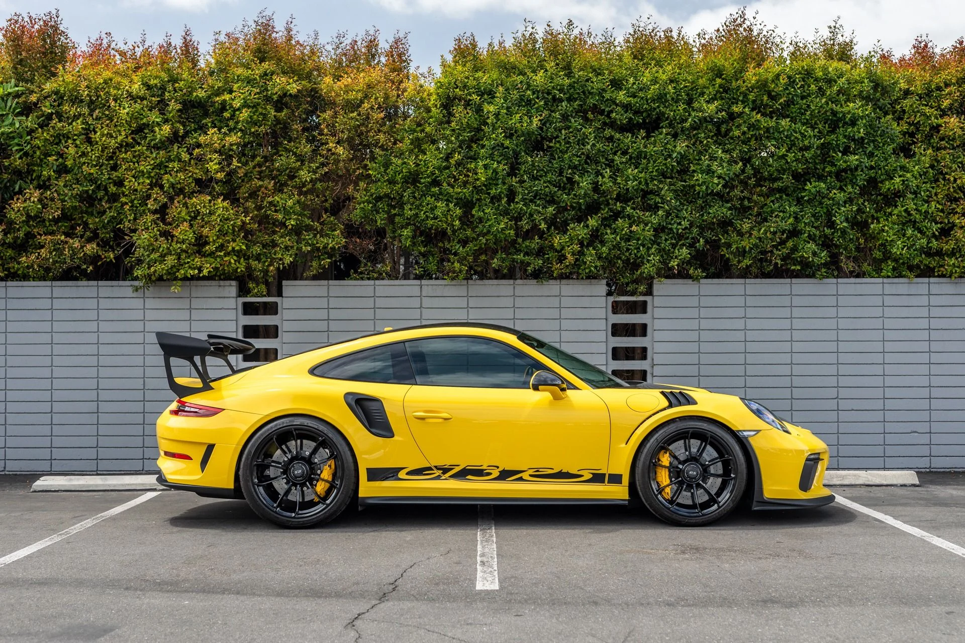 mph007_3150885870_Used_2019_Porsche_911_GT_3_RS_1745600399_64dd8b965f