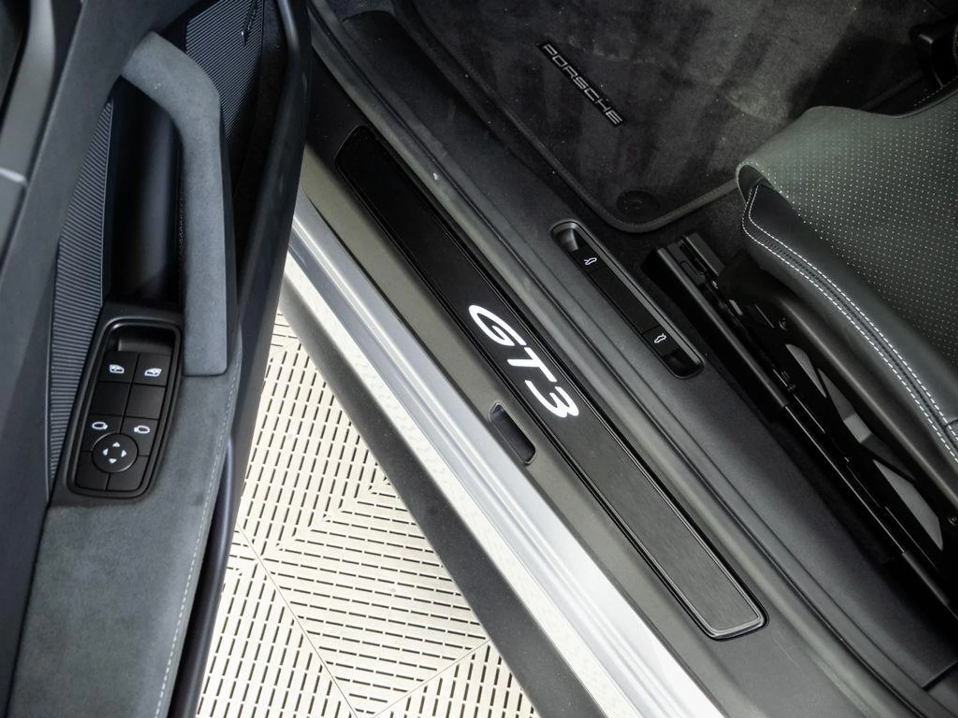 mph007_3162418201_0r_VF_Ag_W_Oxd_Rc_T5cnfy_Y_Ii_Oa_K_7o_25fa038512