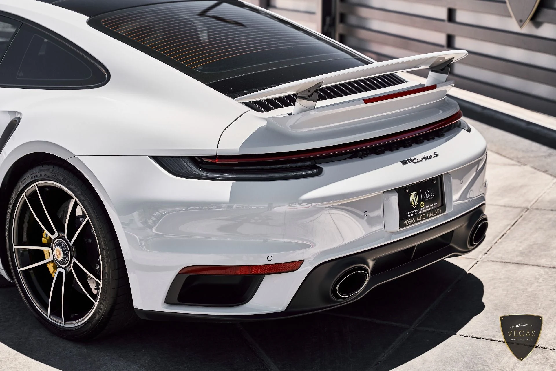 mph007_3168189211_Used_2022_Porsche_911_Turbo_S_1782757342_fde3cf09cf