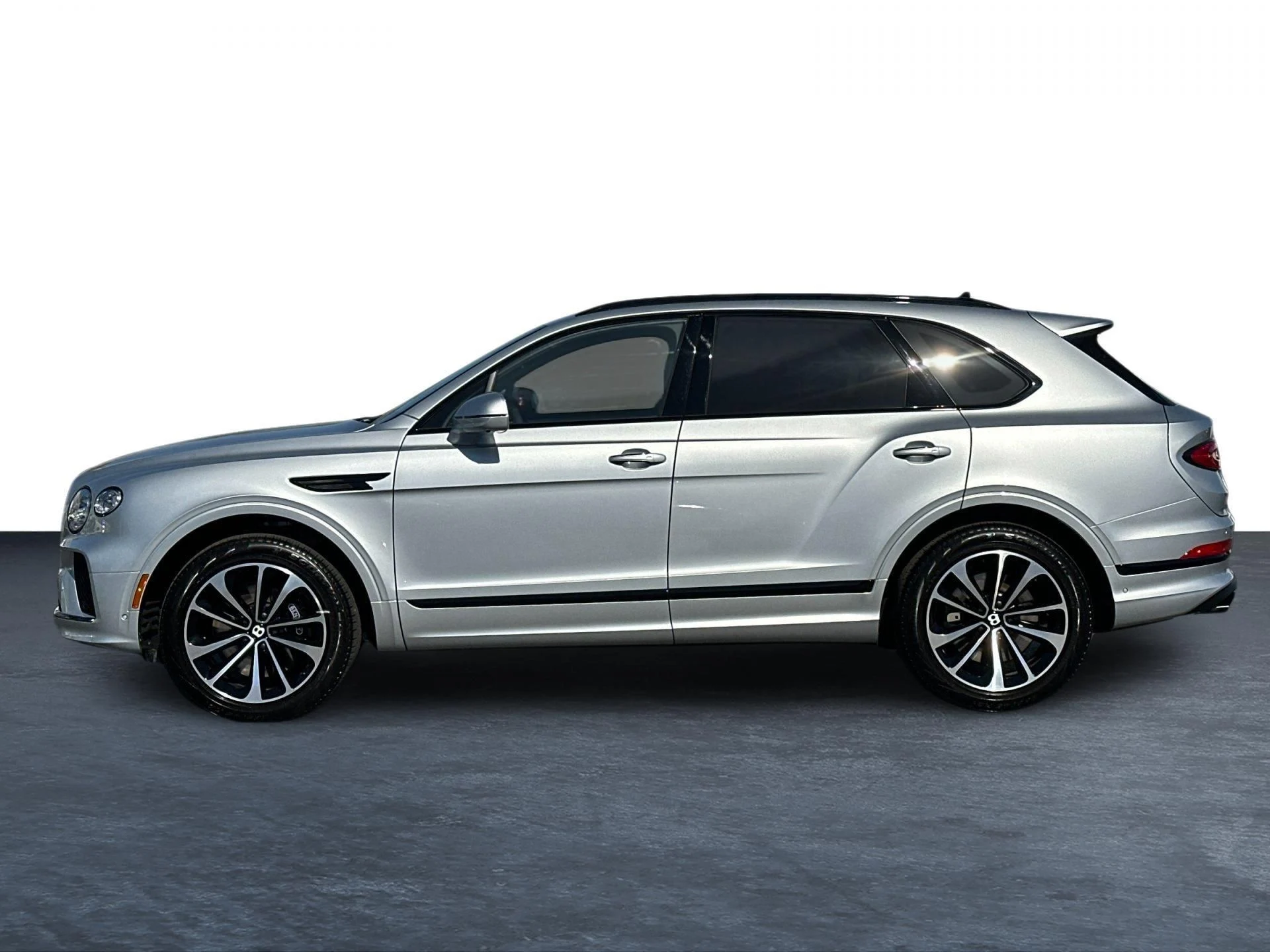 mph007_3170191273_New_2025_Bentley_Bentayga_V8_1755698833_a396225cac